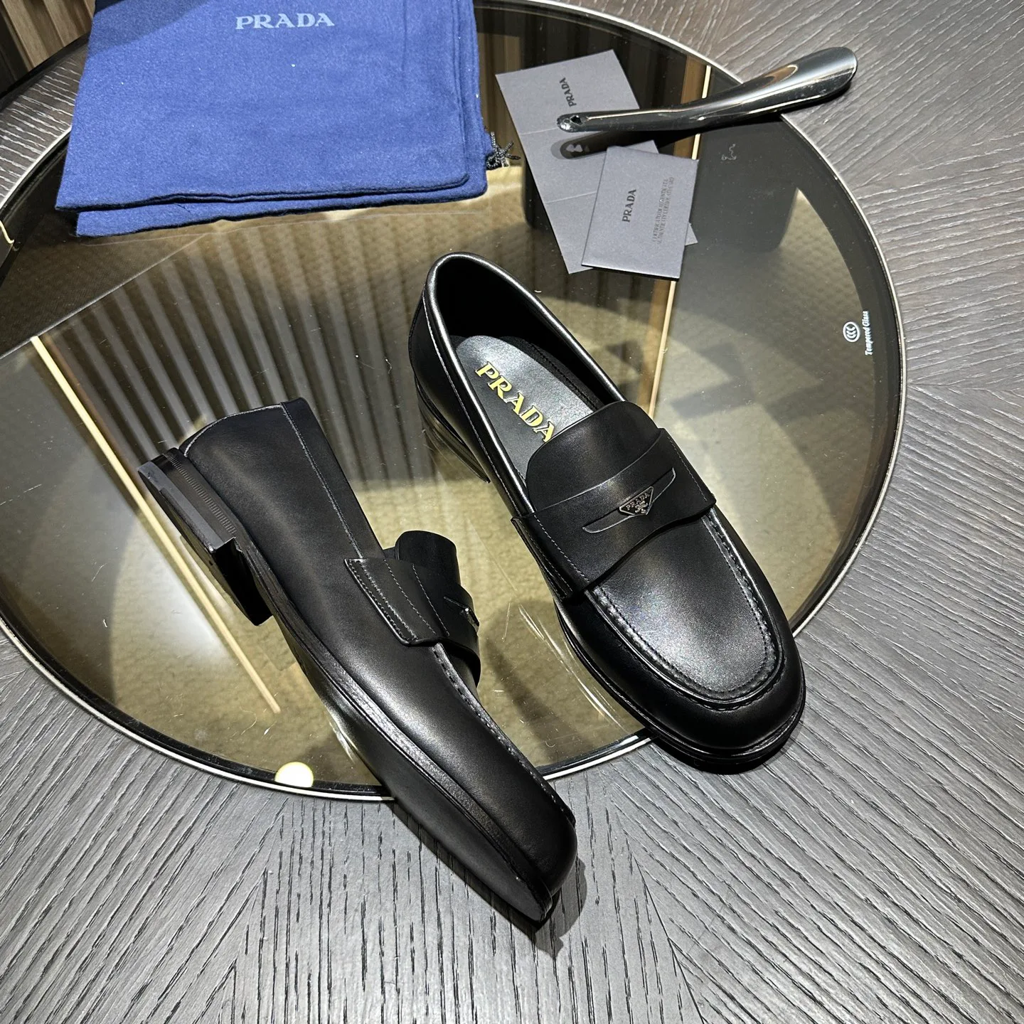 Men's Loafers And Dress Shoes PRADA 18192330