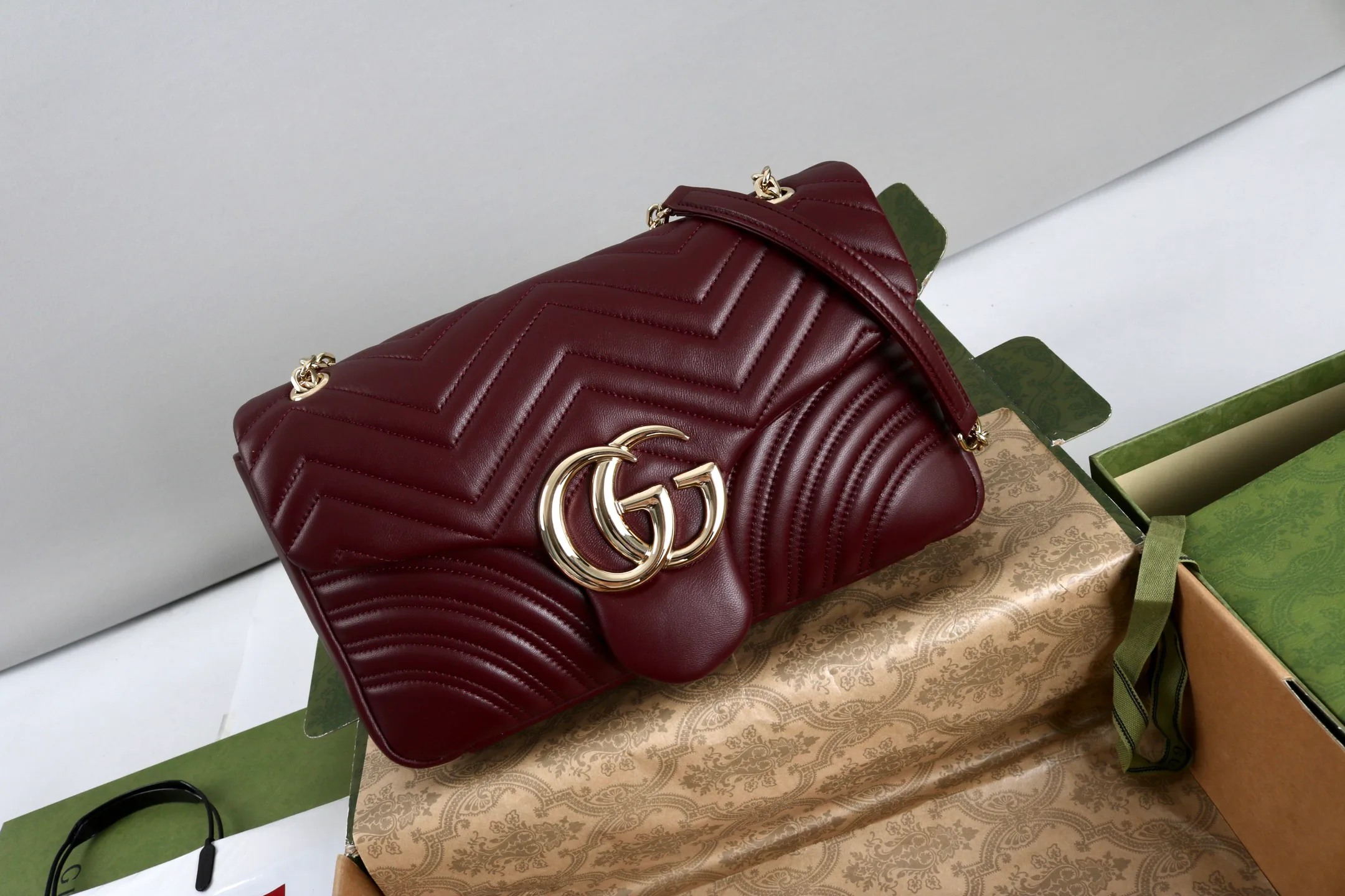 Women's Classic Handbags GUCCI 18223238