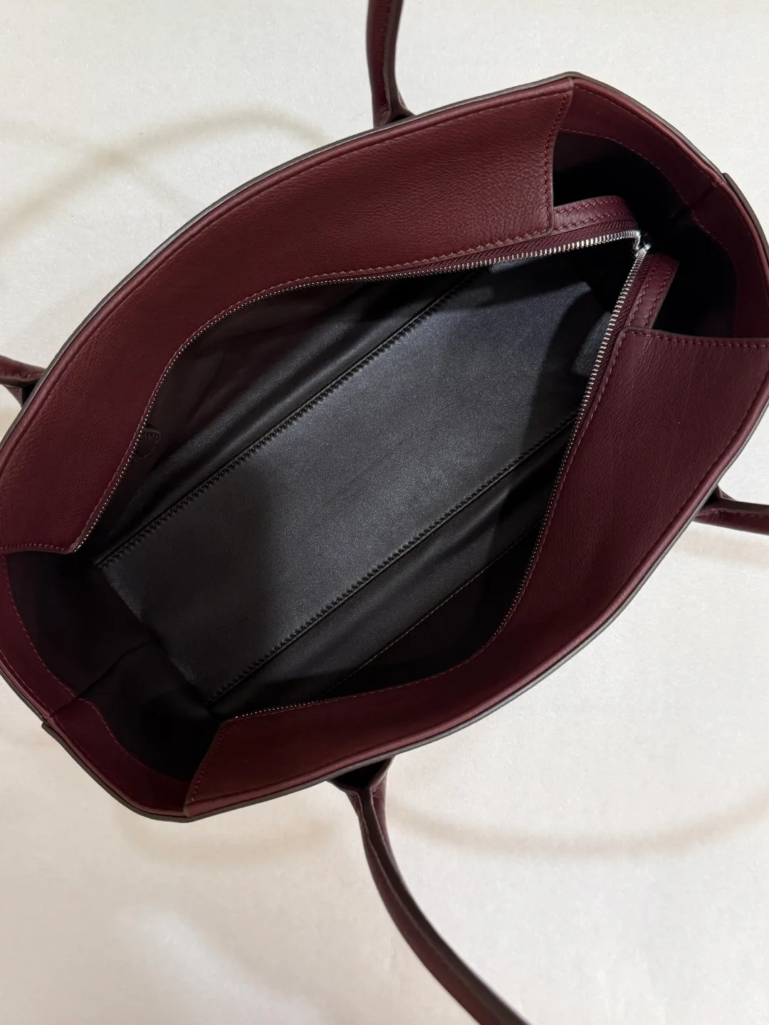 Women's Classic Handbags THE ROW 18161958