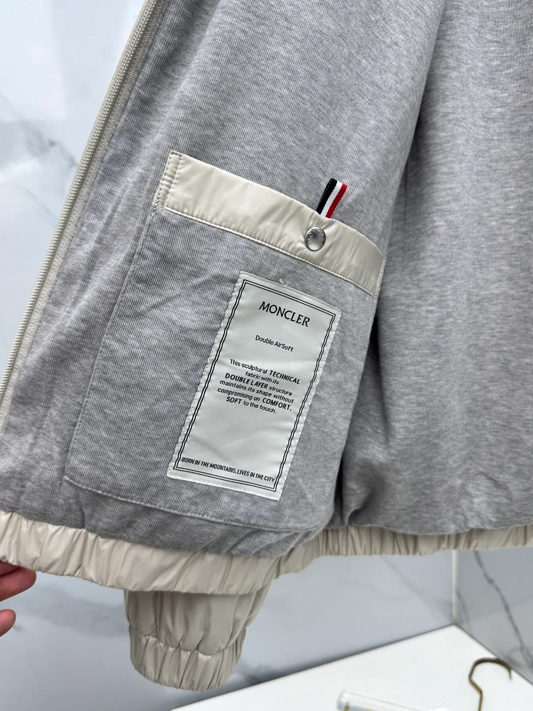 Куртки И Пуховики Мужские Moncler 18596984