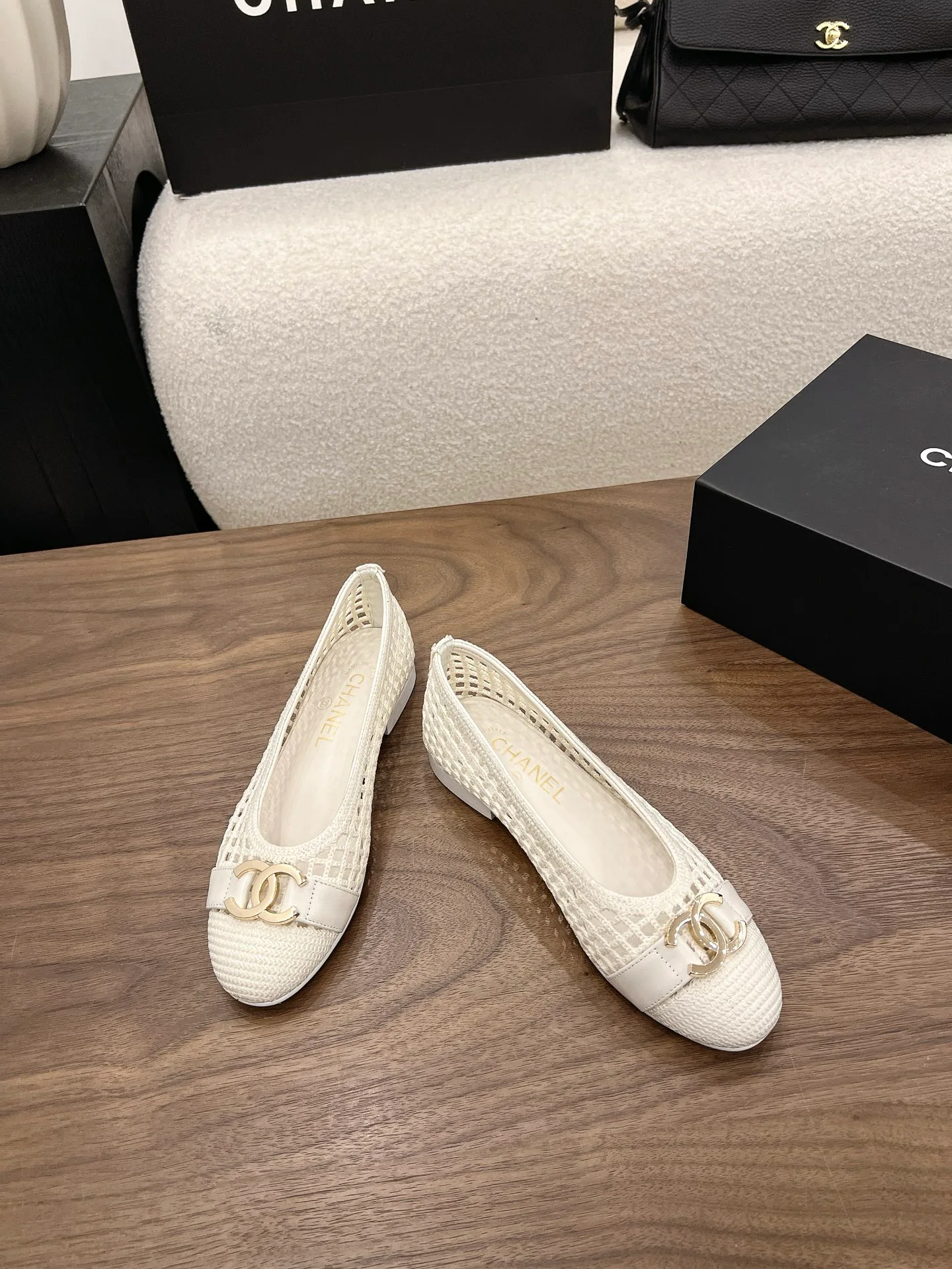 Women's Ballet Flats CHANEL 17342666