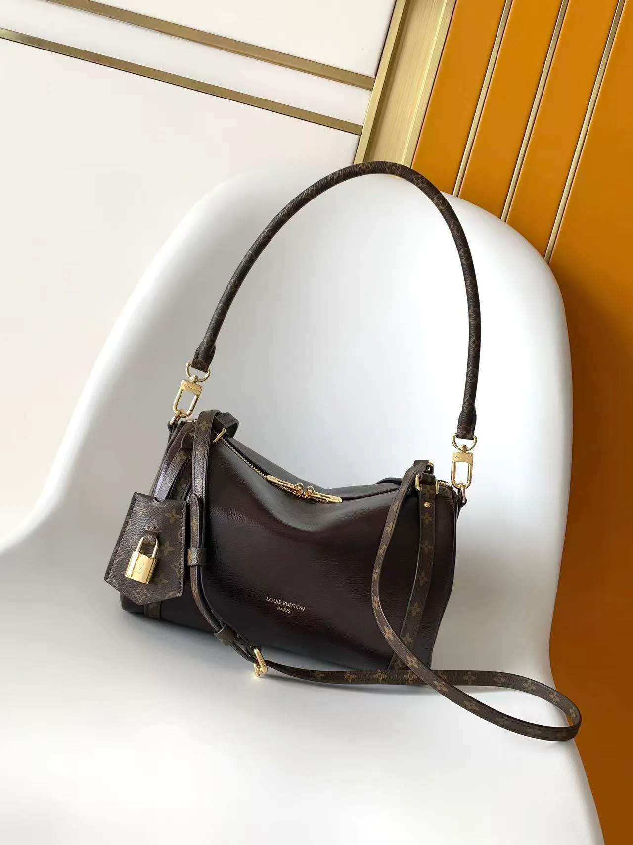 Women's Classic Handbags LOUIS VUITTON 17813548