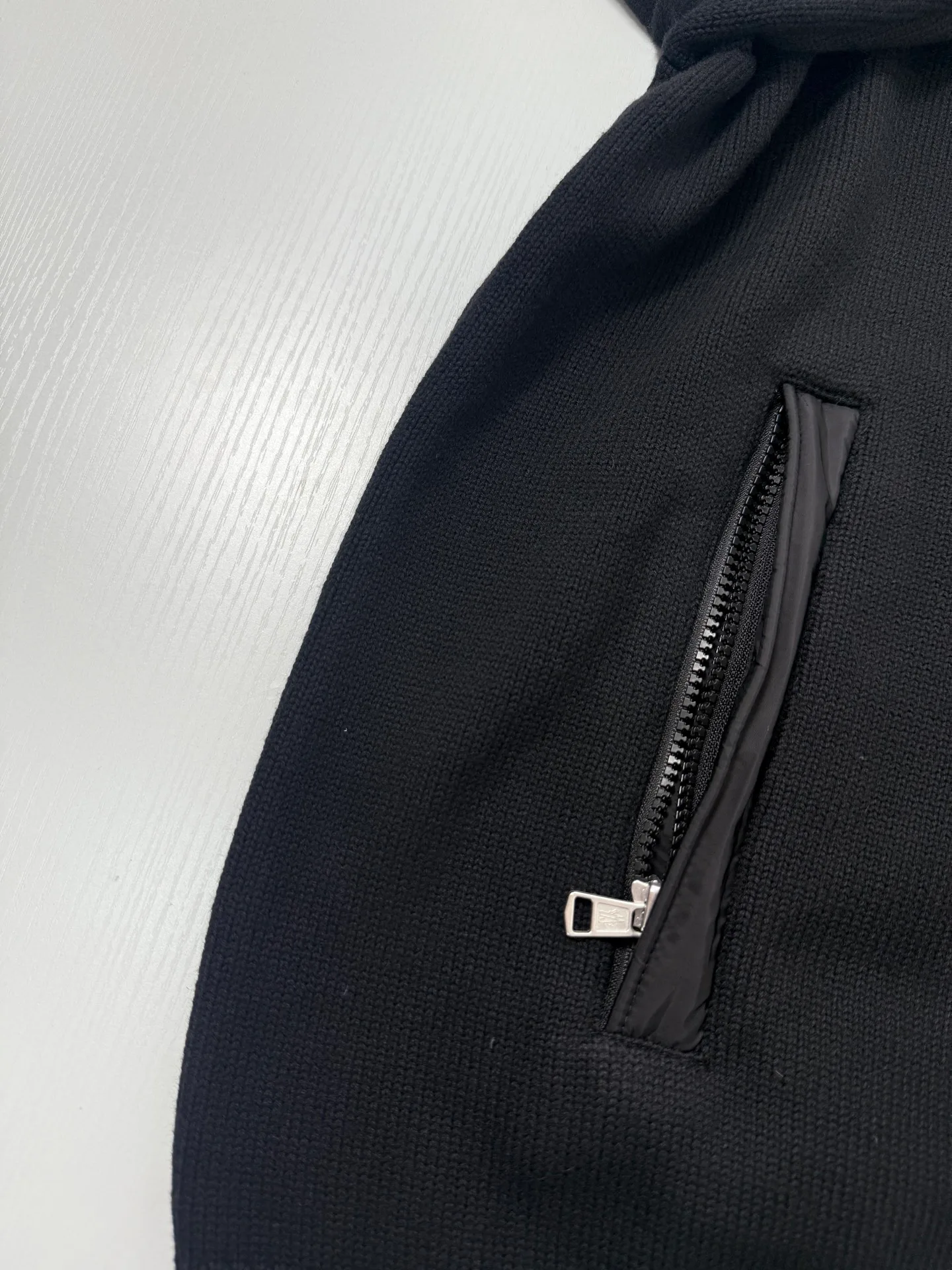 Men's Jackets And Down Jackets MONCLER 18179094