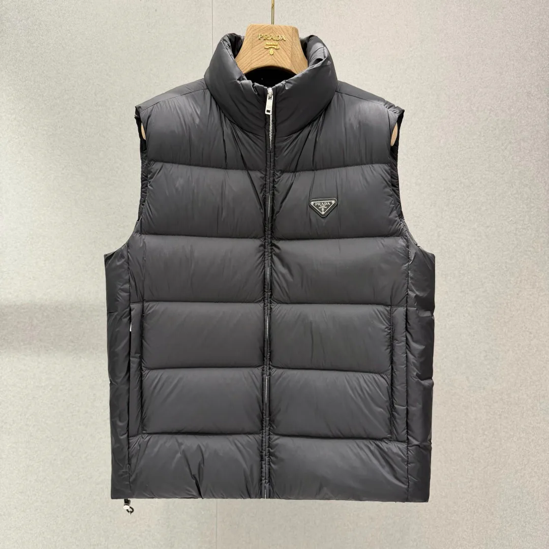 Жилеты Мужские Prada 18680238
