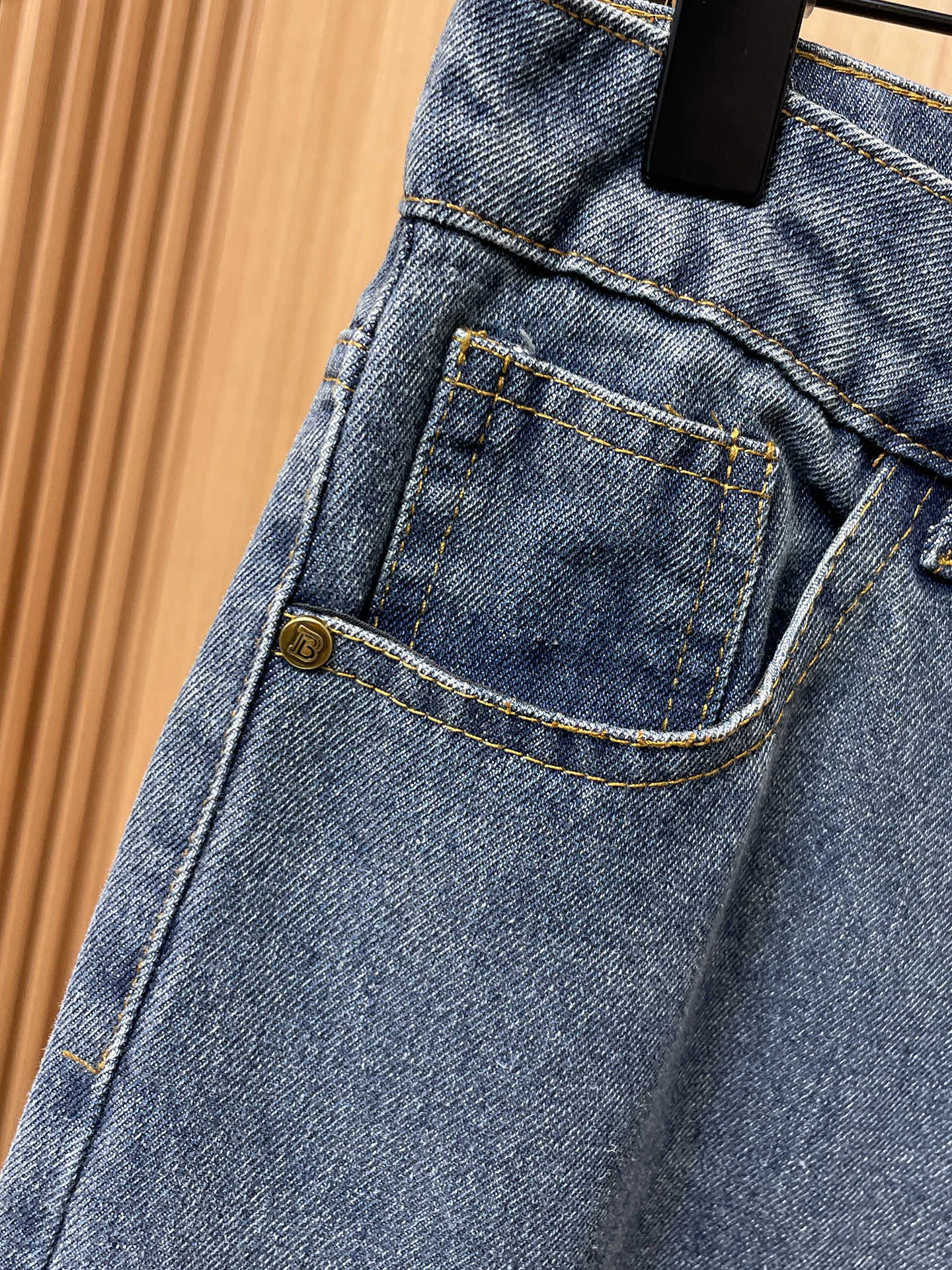 Men's Jeans BALENCIAGA 17037291