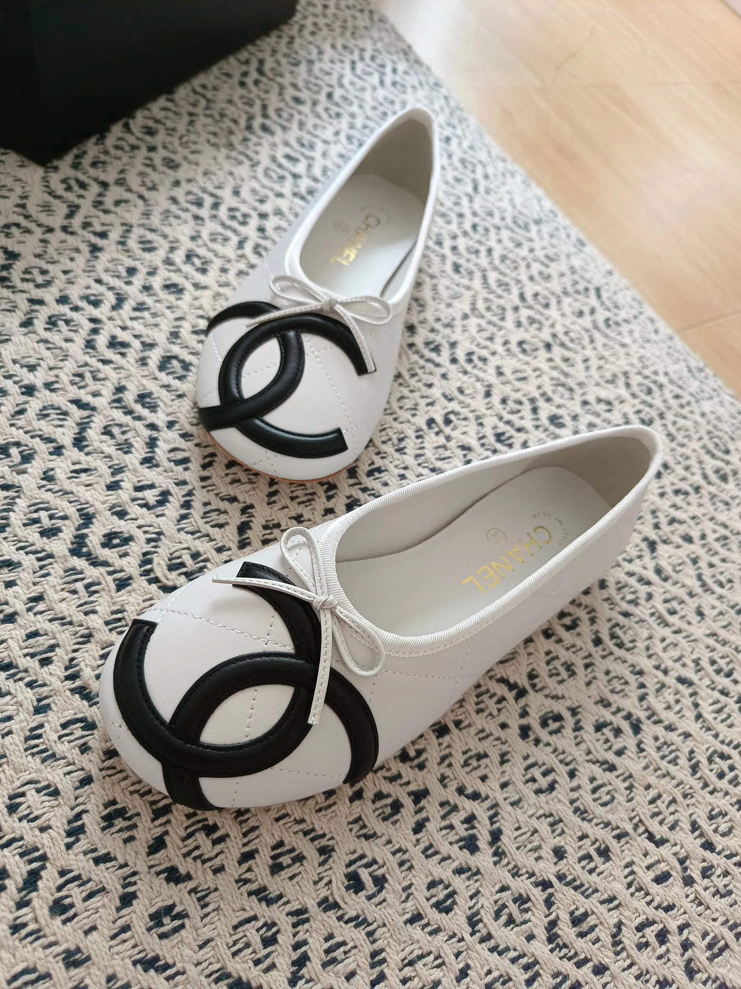 Women's Ballet Flats CHANEL 18475356
