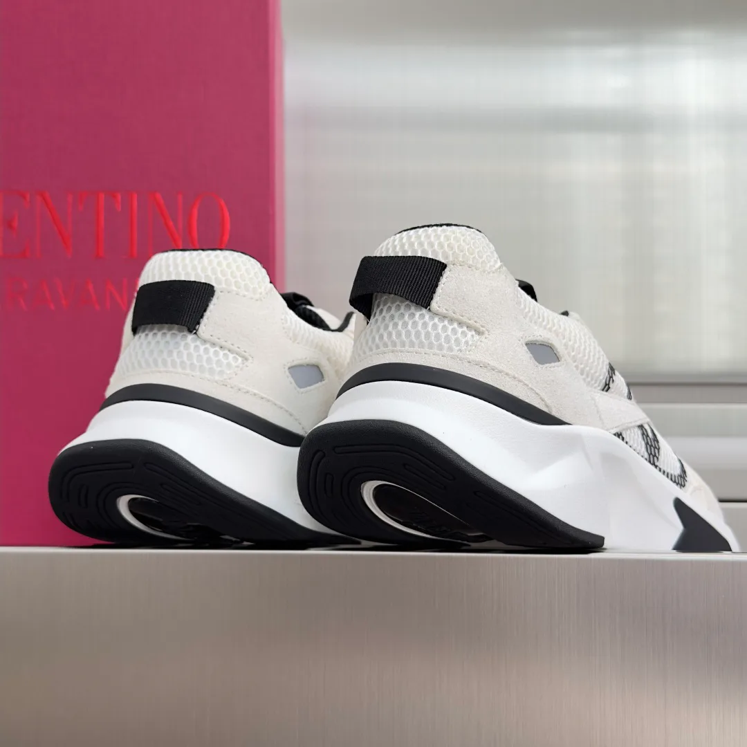 Men's Sneakers VALENTINO 17603078