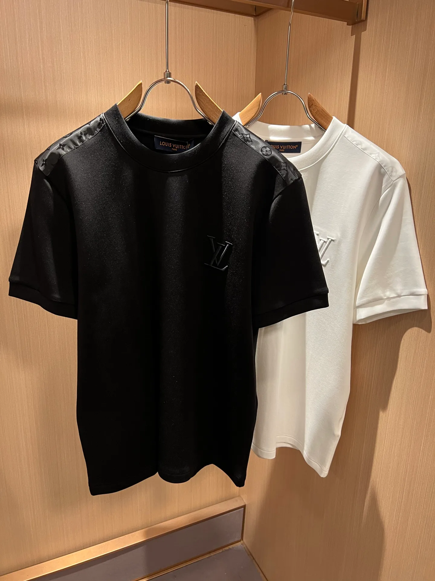 Men's T-Shirts LOUIS VUITTON 18519537
