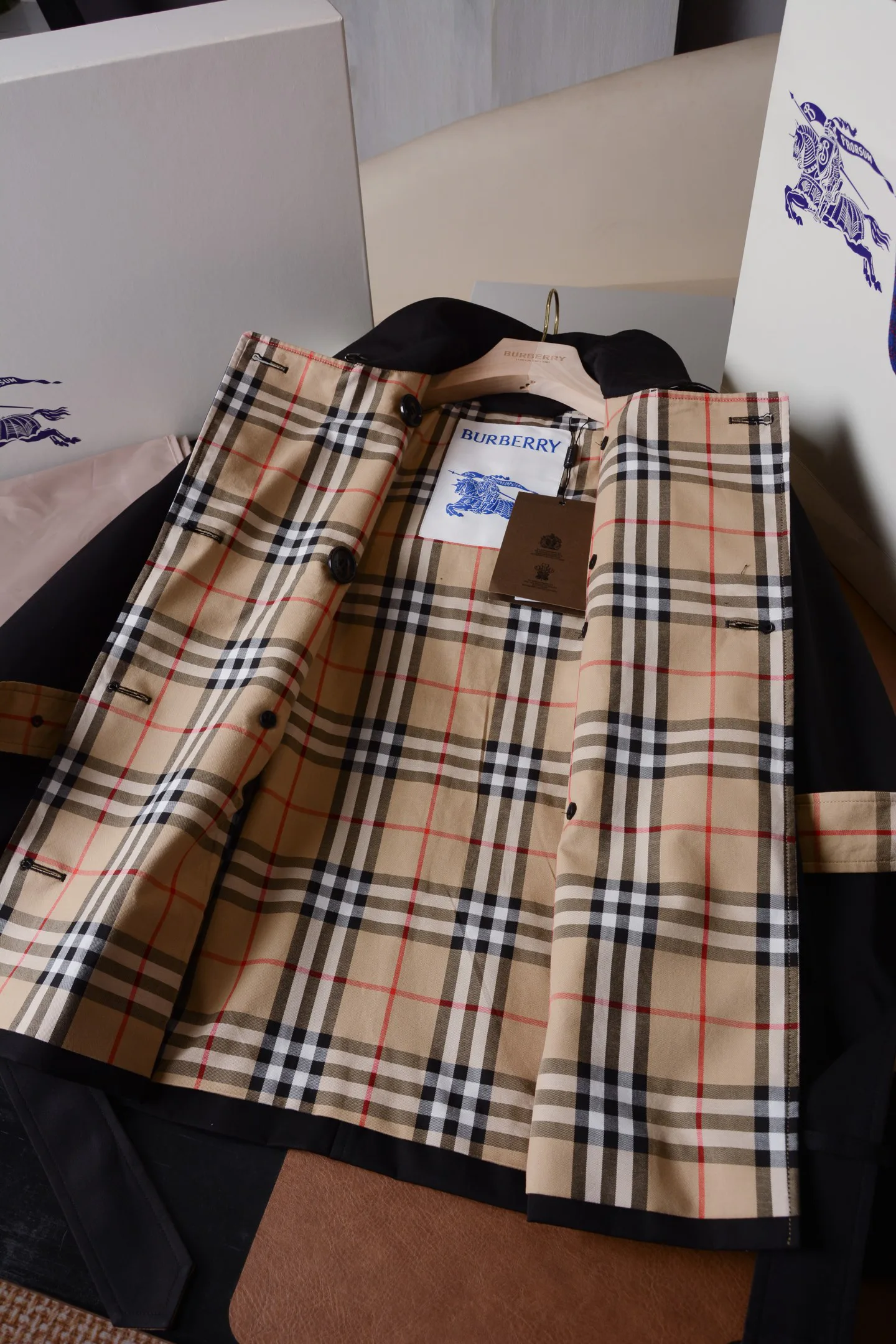 Women's Trench Coats BURBERRY 18086901