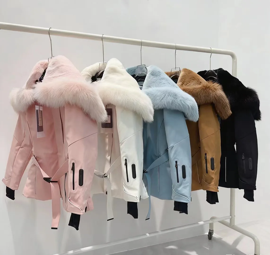 Women's Jackets And Down Jackets MONCLER 18017027