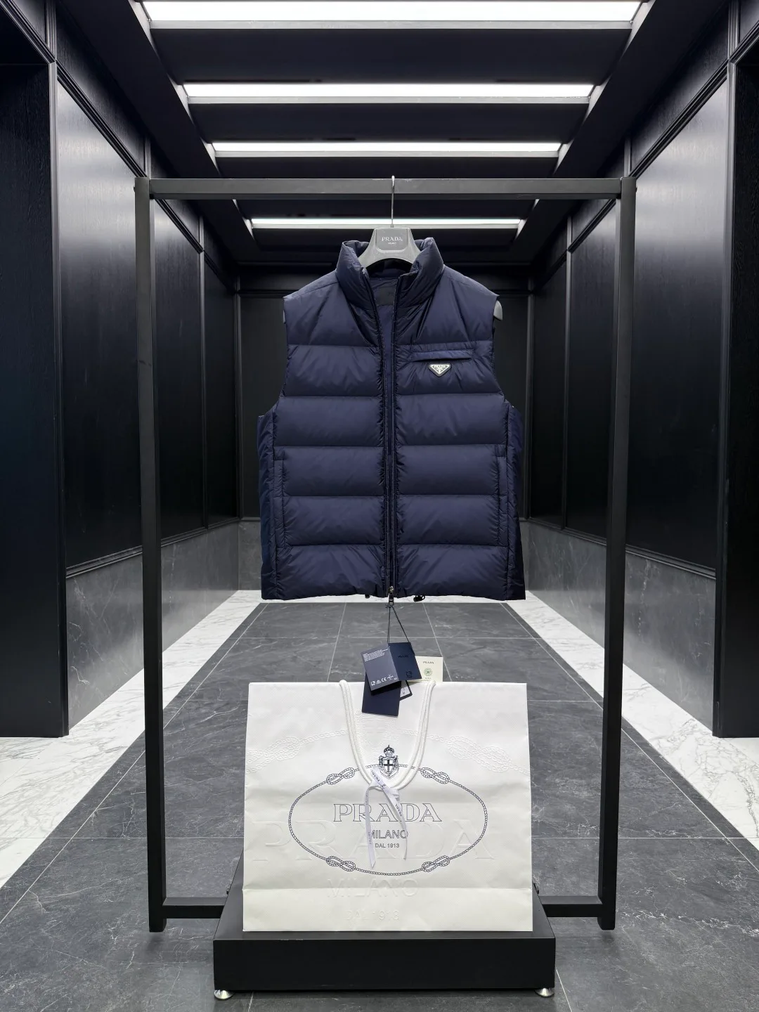 Жилеты Мужские Prada 18589897