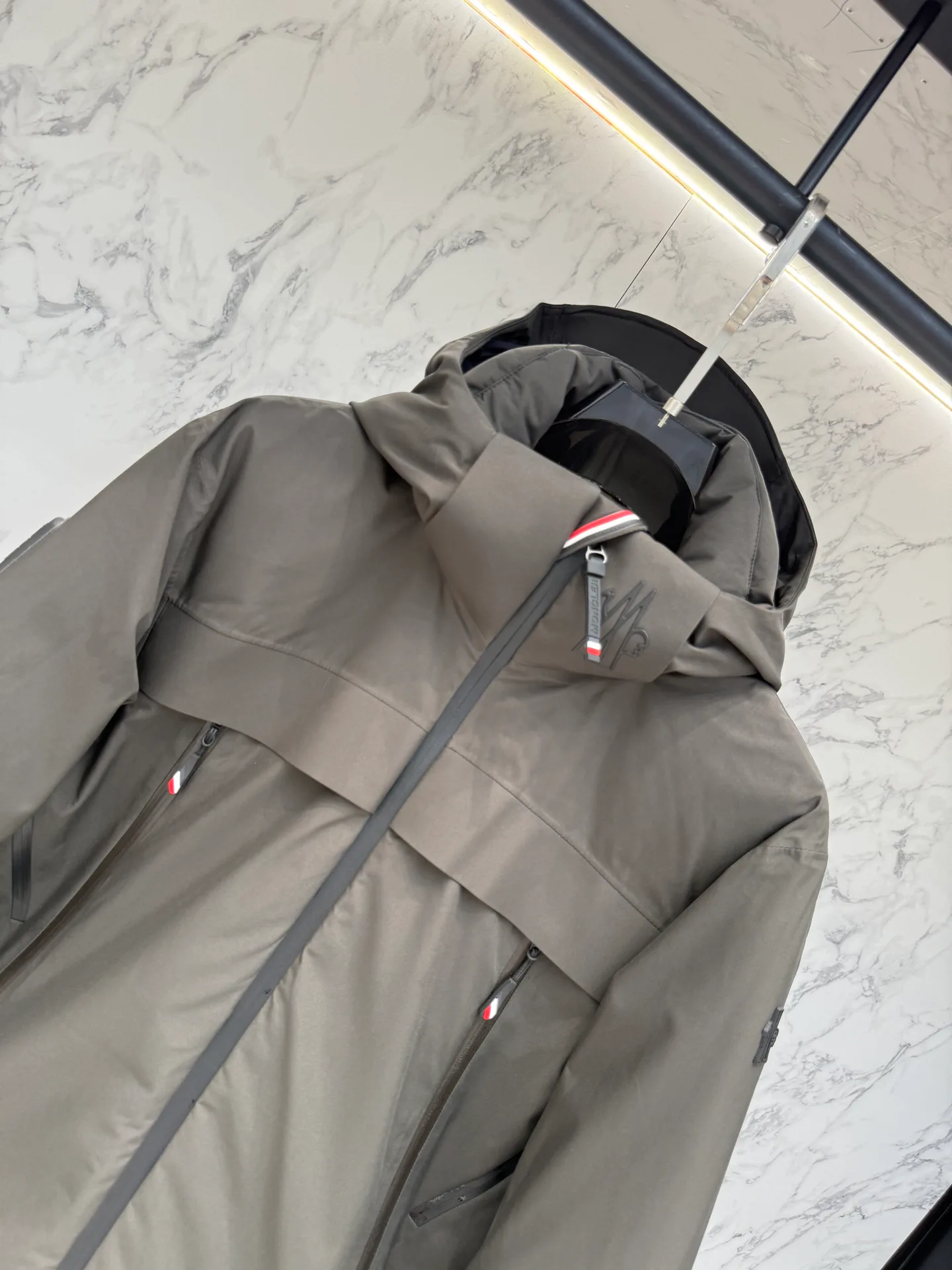 Men's Jackets And Down Jackets MONCLER 18279255