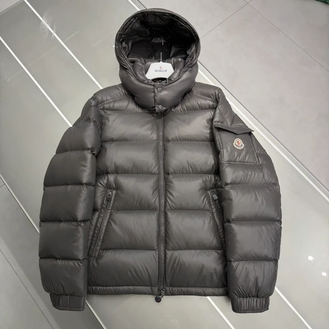Men's Jackets And Down Jackets MONCLER 17917624