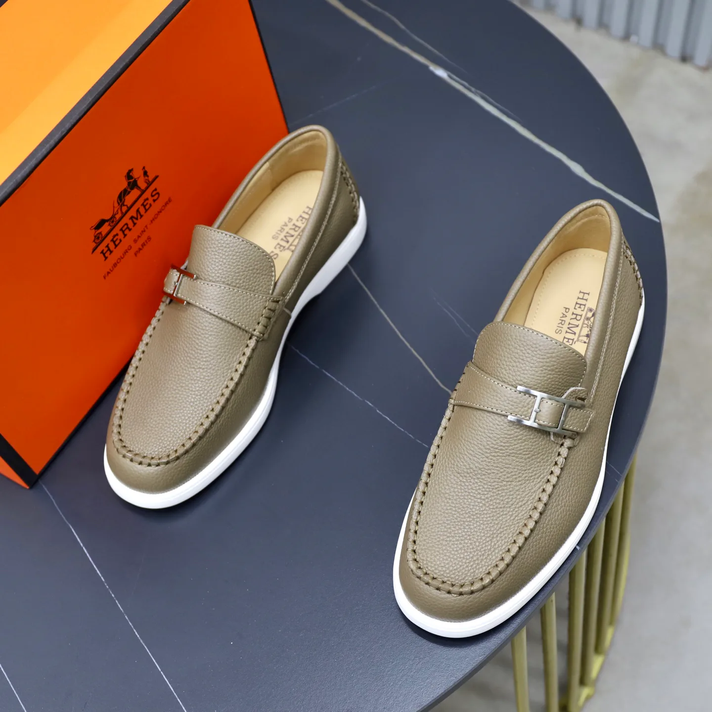 Men's Loafers And Dress Shoes HERMES 18103101