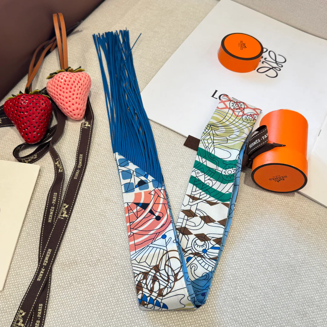 Silk Scarves HERMES 18003414