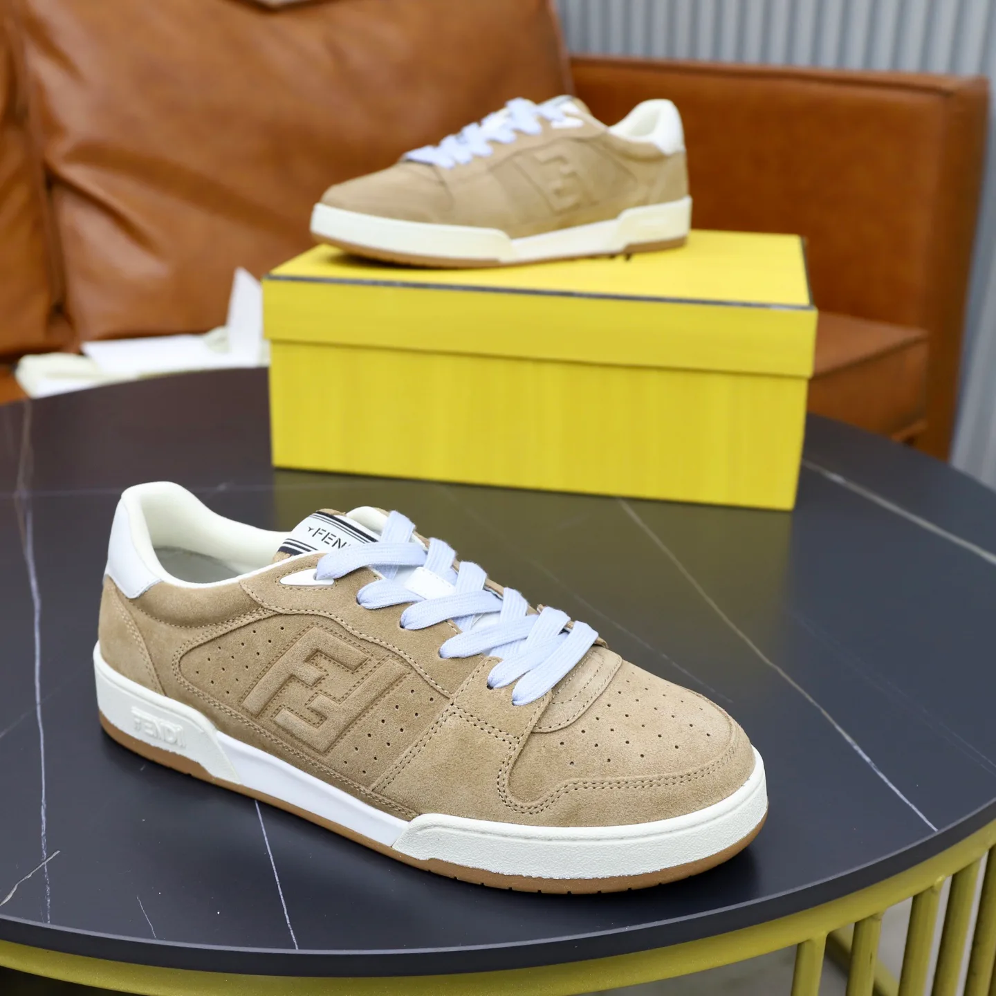 Women's Sneakers FENDI 18516277