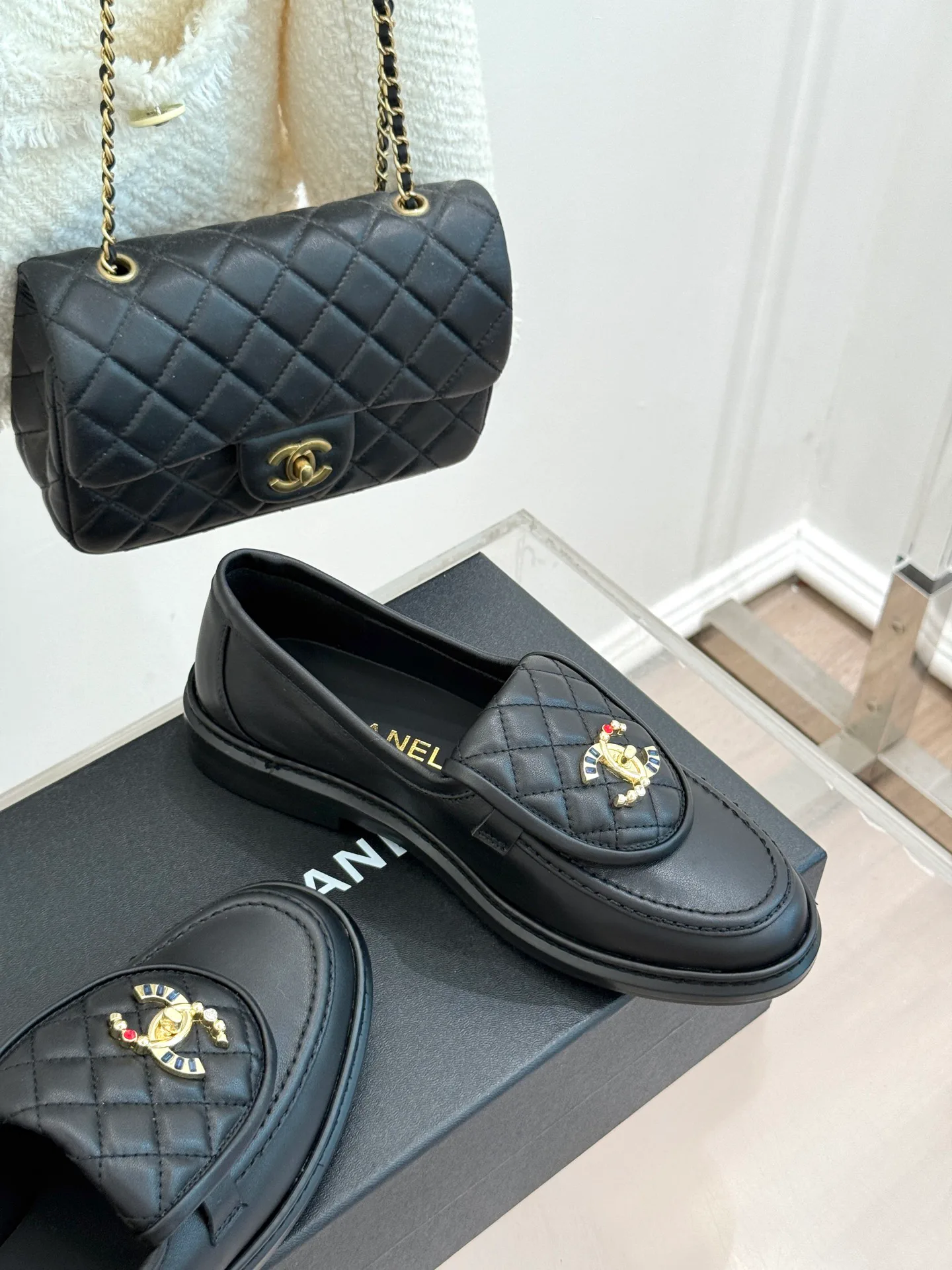 Women's Loafers And Moccasins CHANEL 17336057