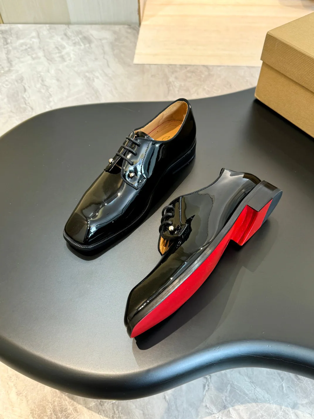 Men's Loafers And Dress Shoes CHRISTIAN LOUBOUTIN 18117207