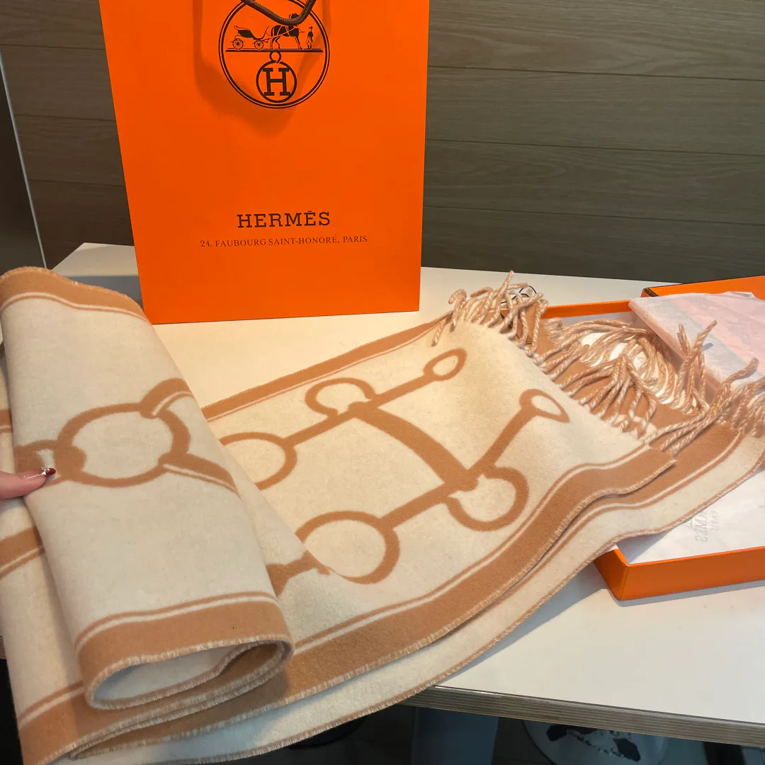 Scarves HERMES 18525780