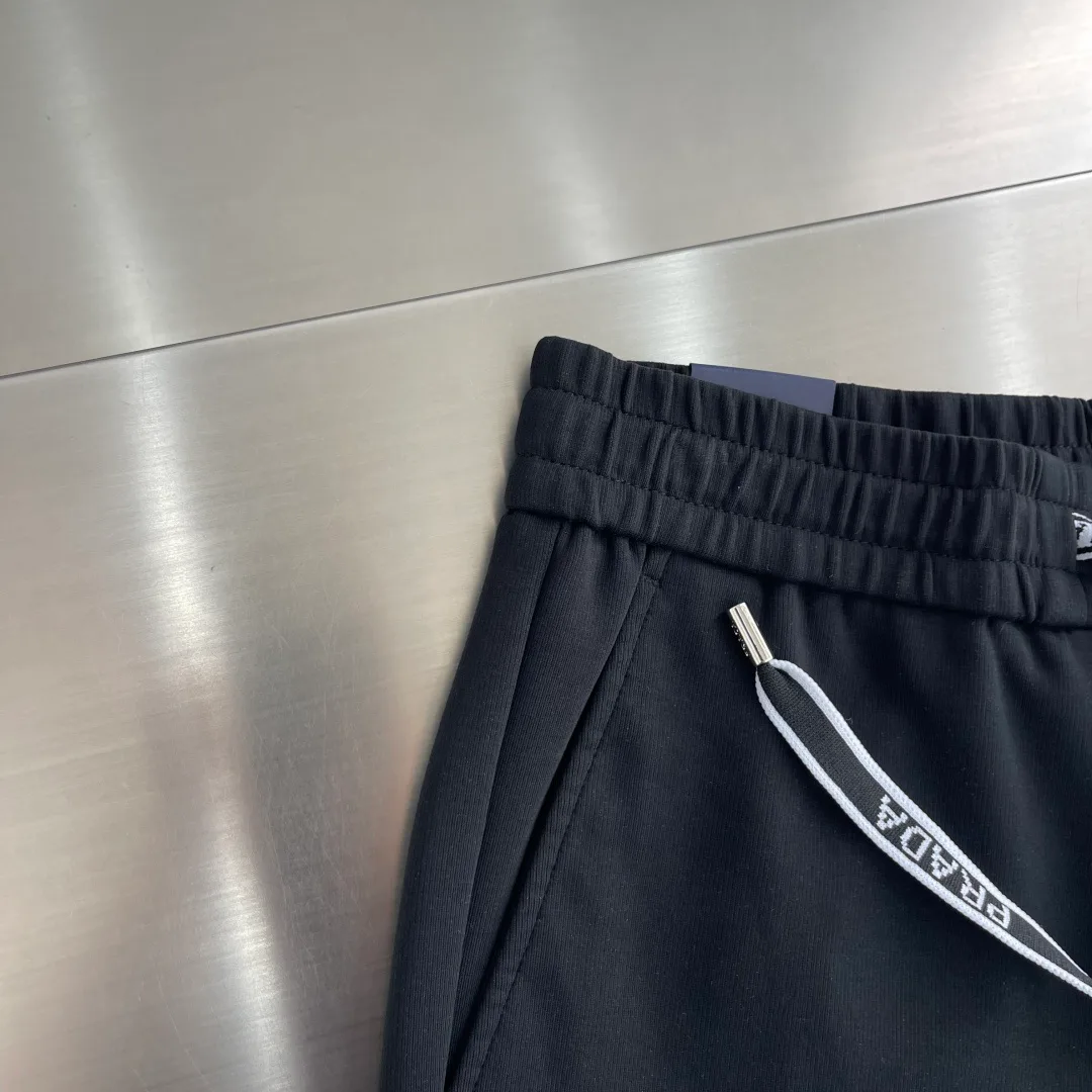 Men's Trousers PRADA 18189530