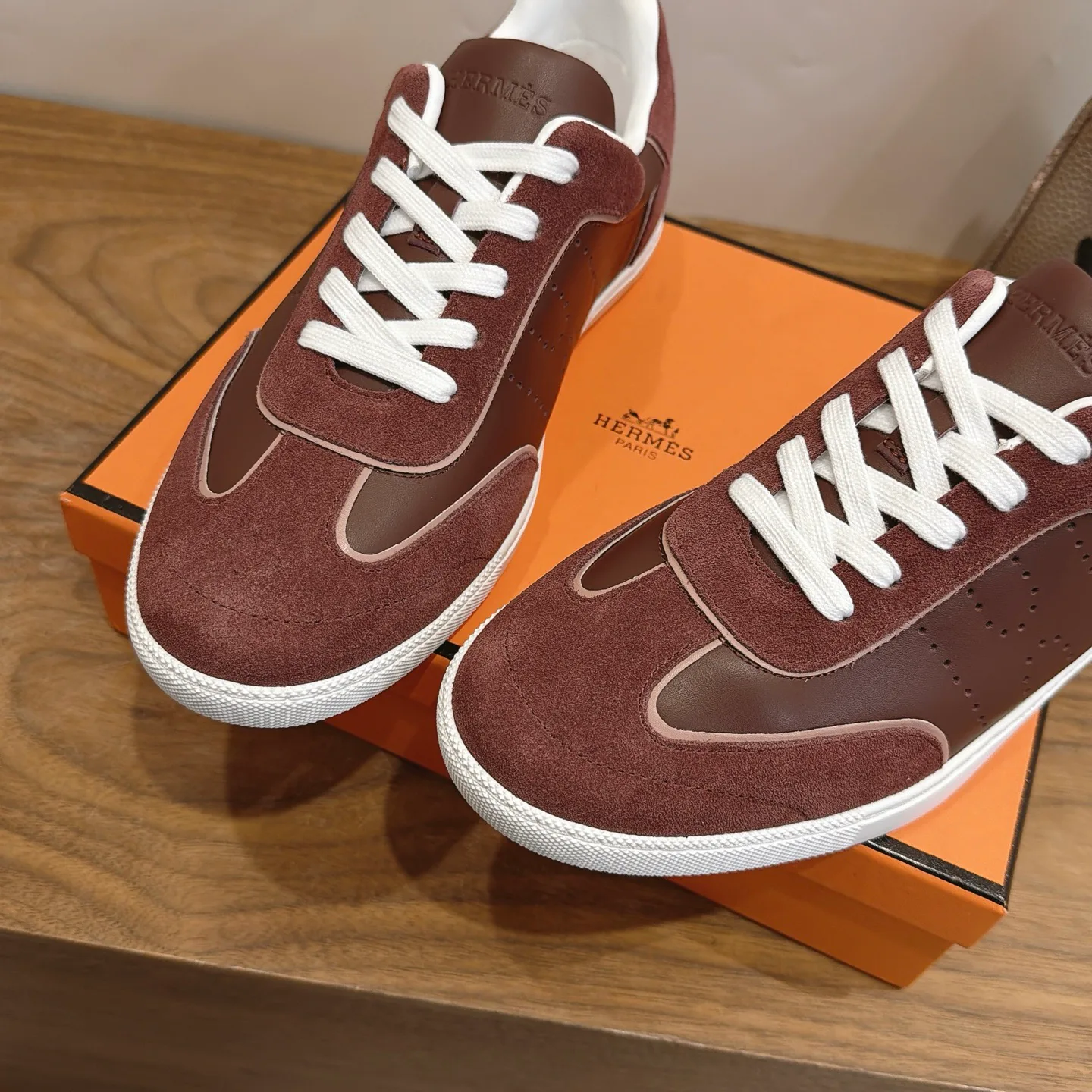 Women's Sneakers HERMES 18230939