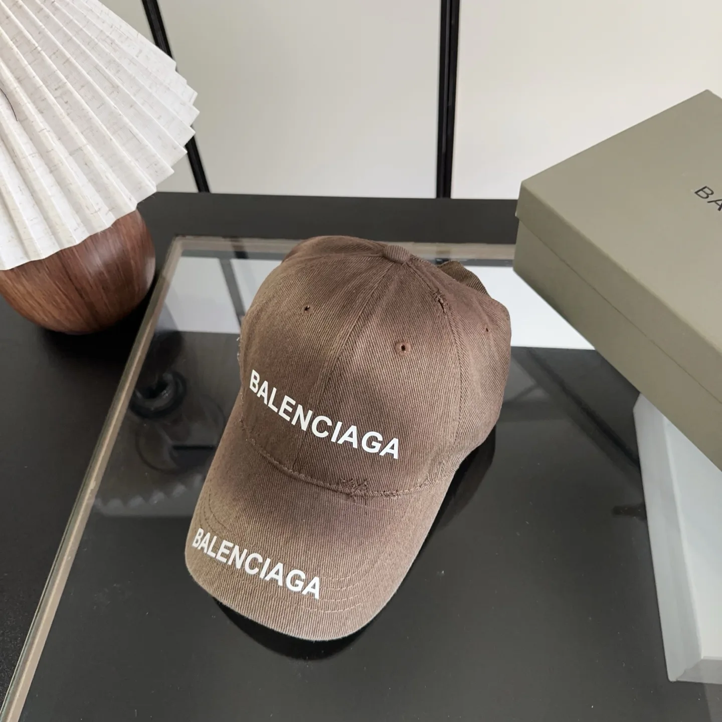 Hats BALENCIAGA 17646868