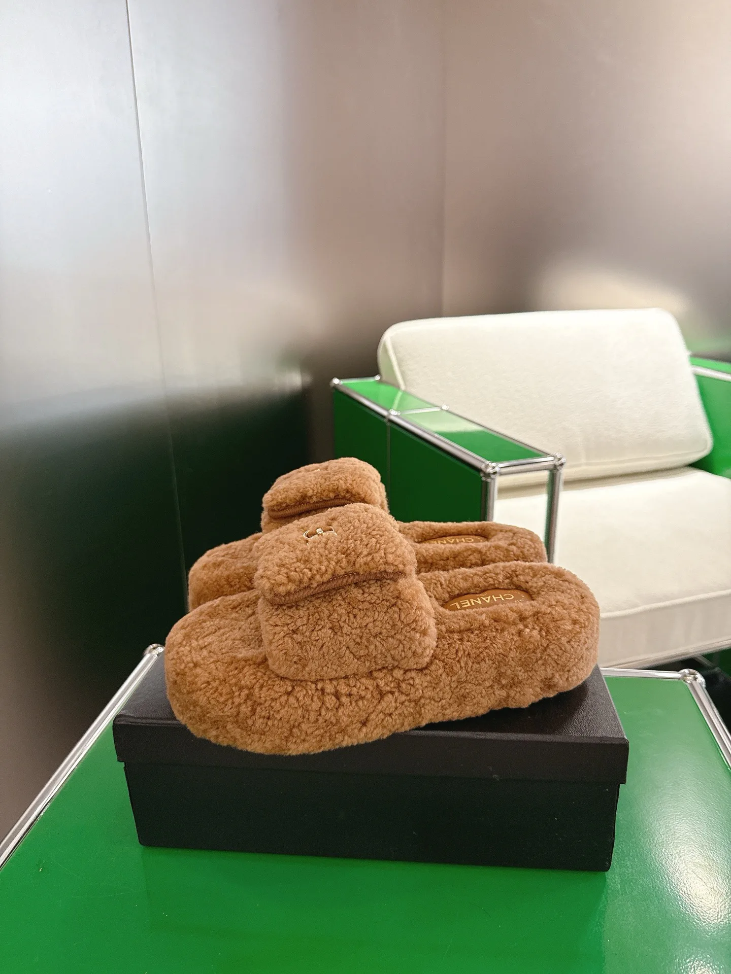 Women's Slippers CHANEL 18324616
