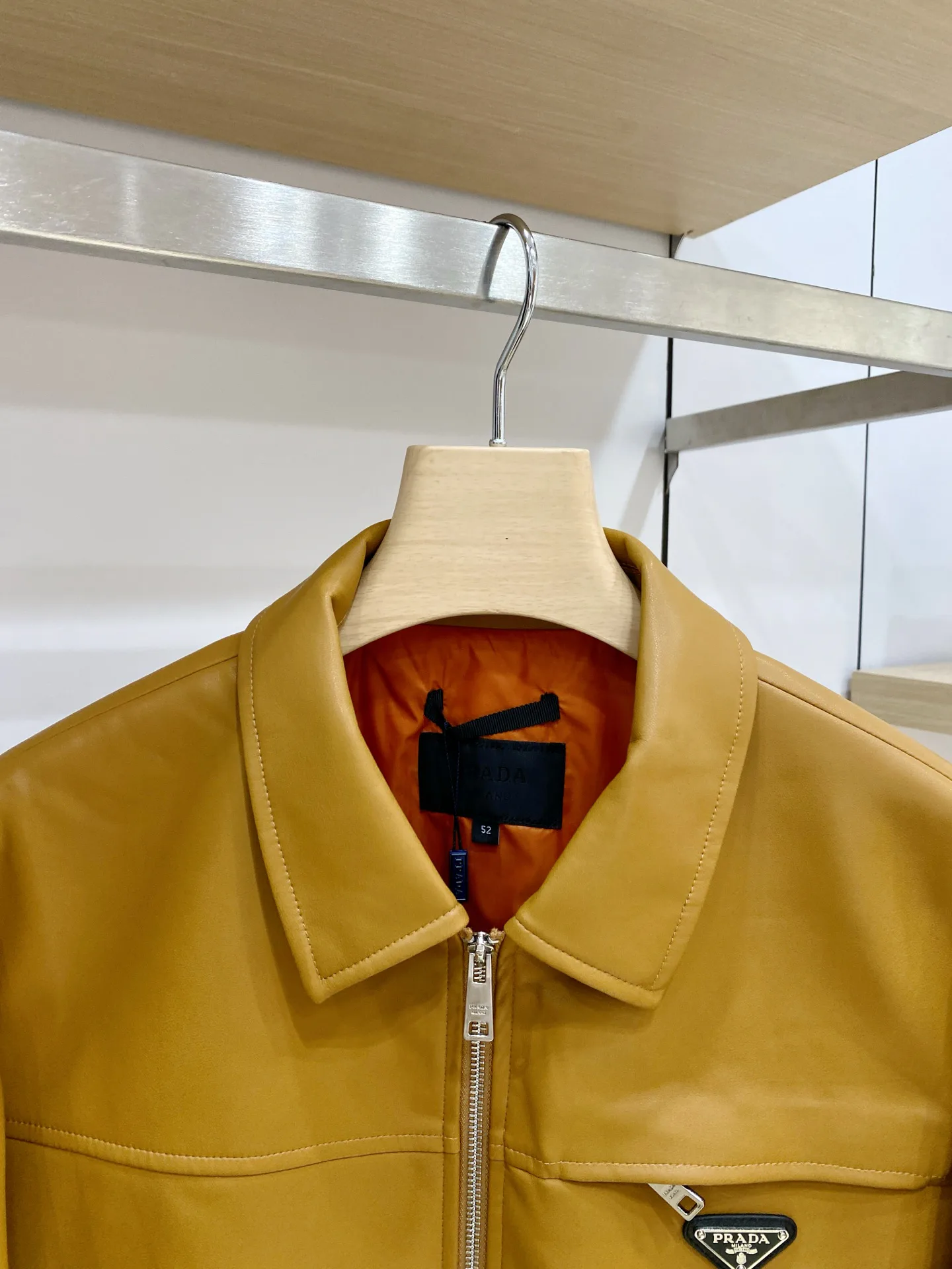 Men's Leather Jackets And Sheepskin Coats PRADA 18315651