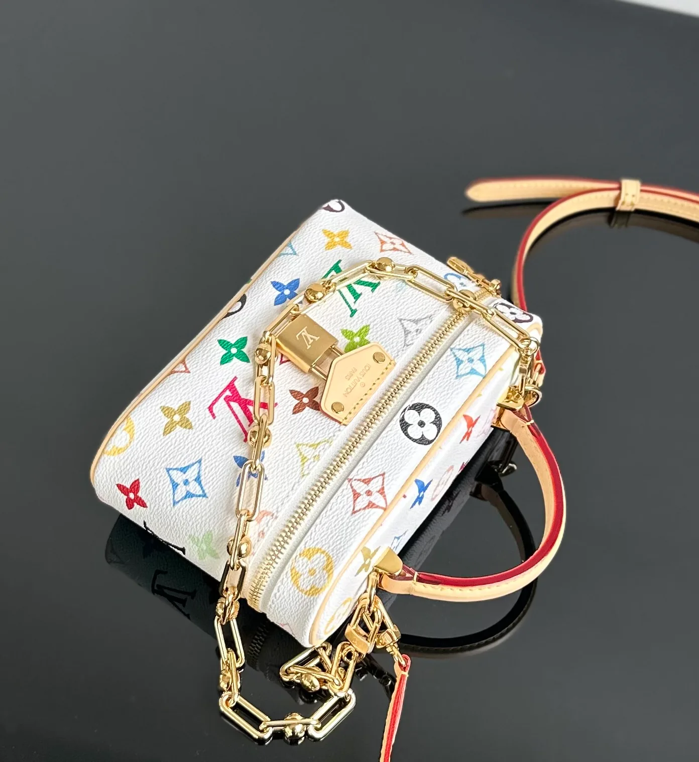 Women's Classic Handbags LOUIS VUITTON 18376439