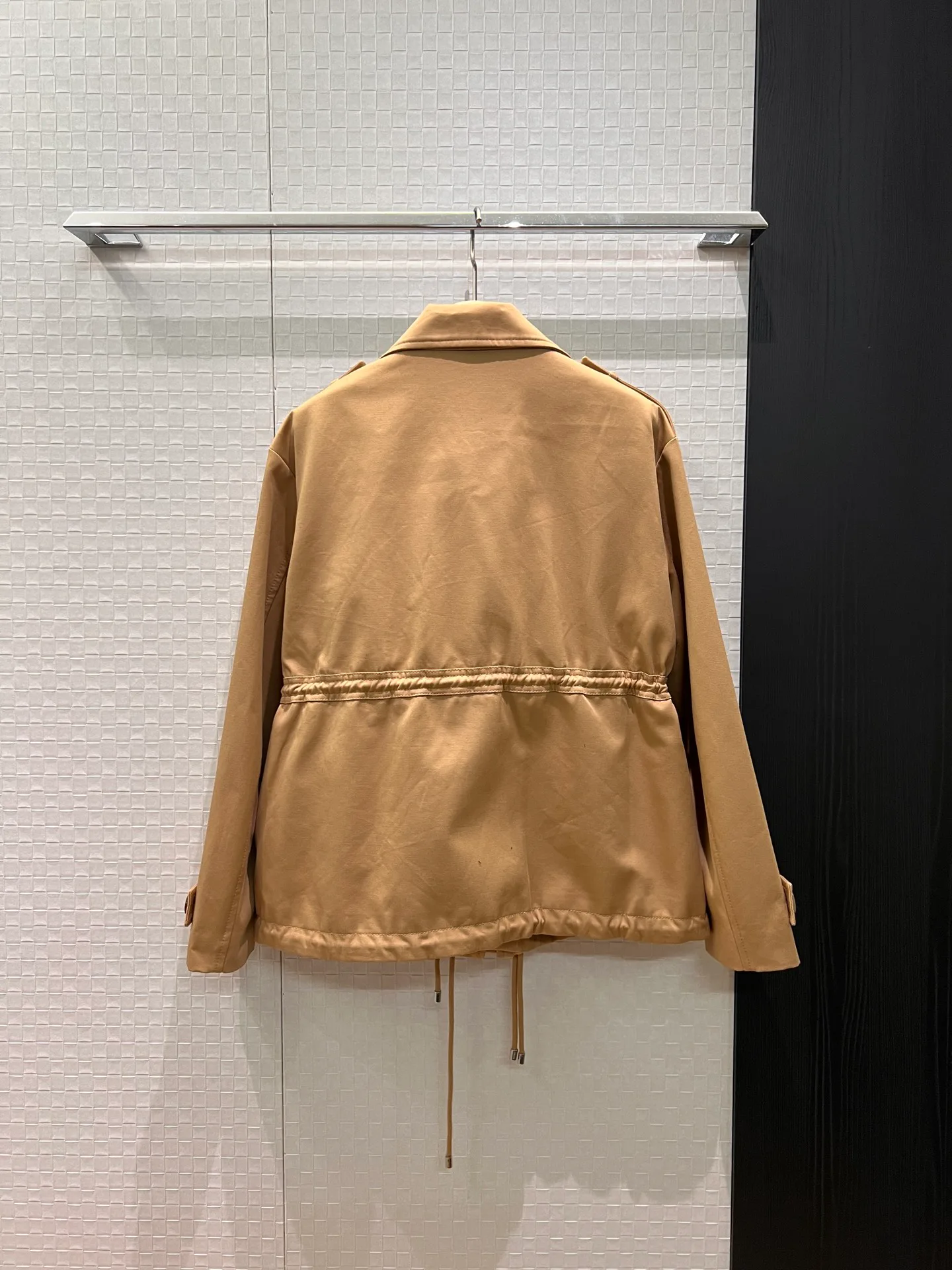 Women's Jackets And Down Jackets LOEWE 18150518