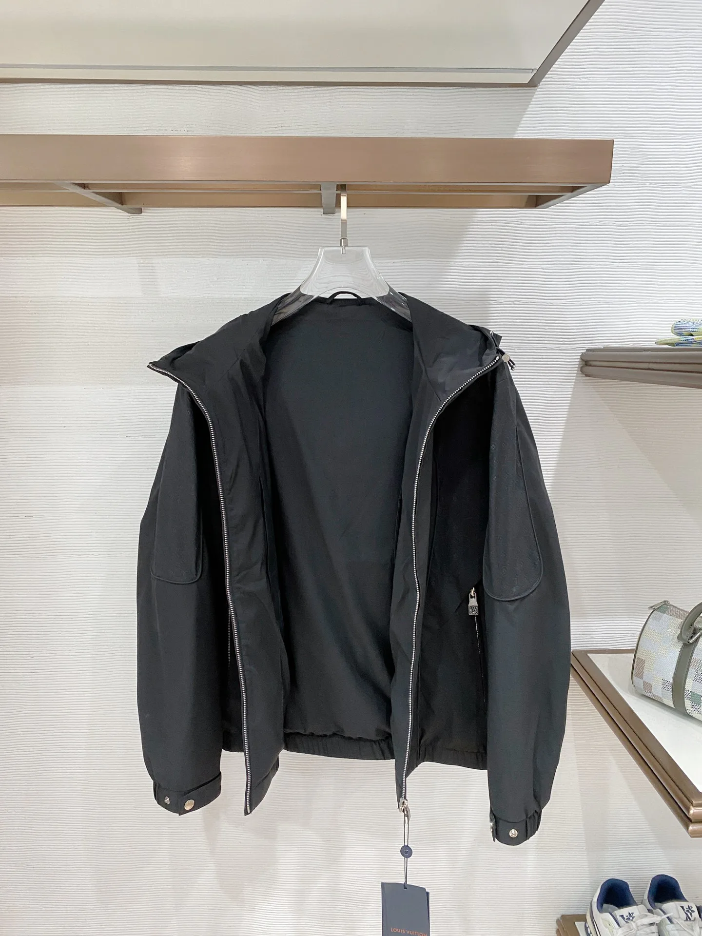 Men's Jackets And Down Jackets LOUIS VUITTON 17896140