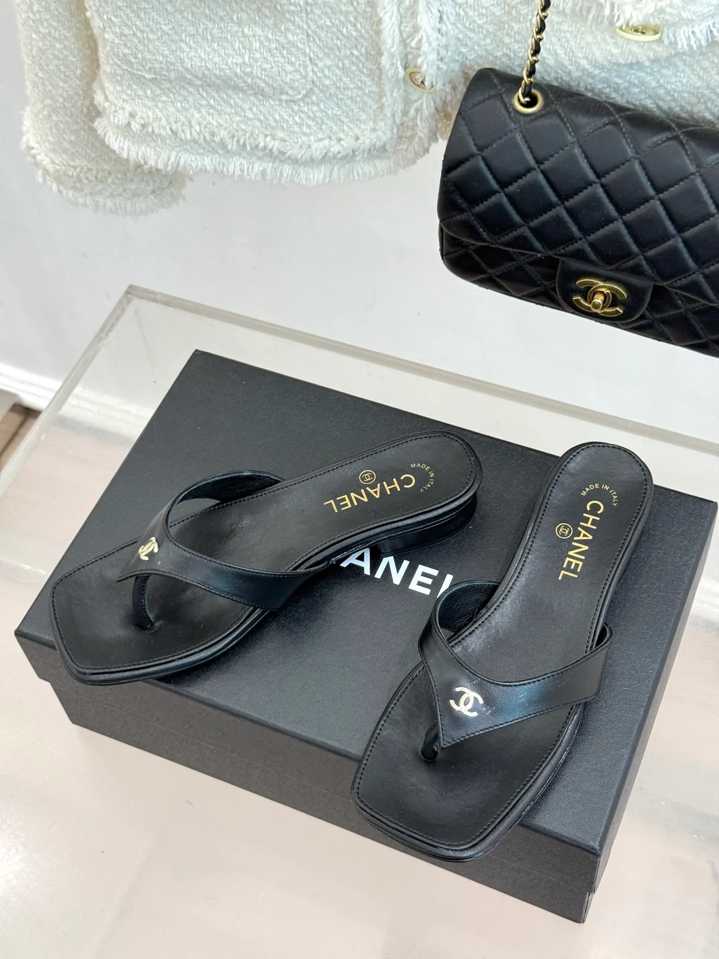 Women's Flip-Flops CHANEL 17724126