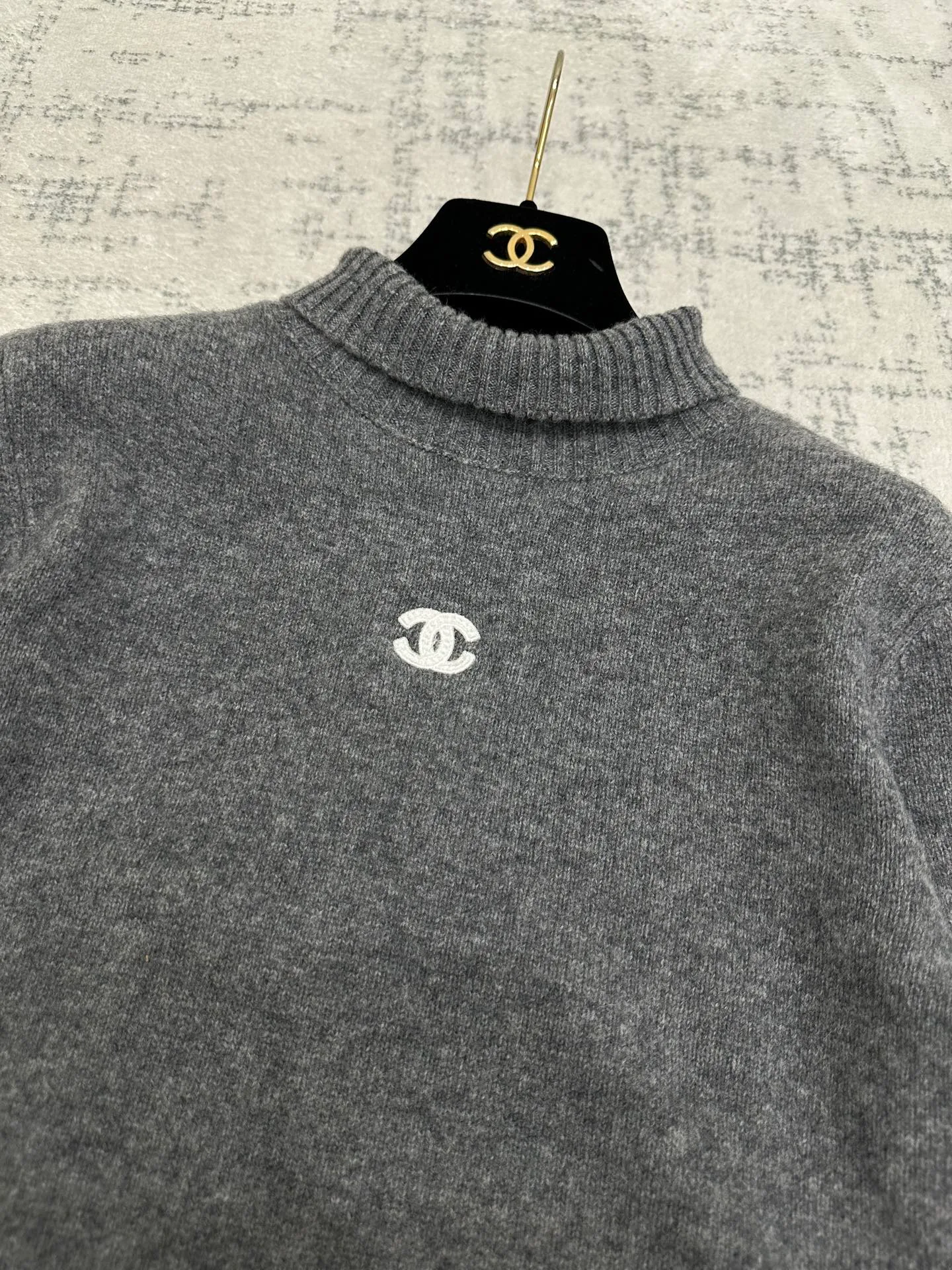 Women's Jumpers And Sweaters CHANEL 18410691