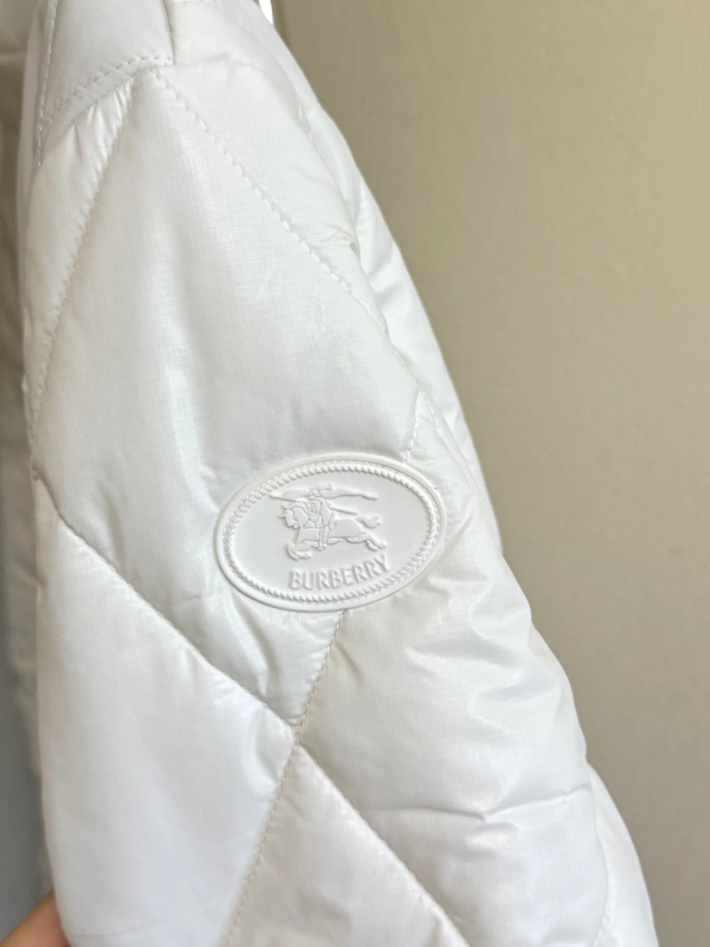 Women's Jackets And Down Jackets BURBERRY 18518525