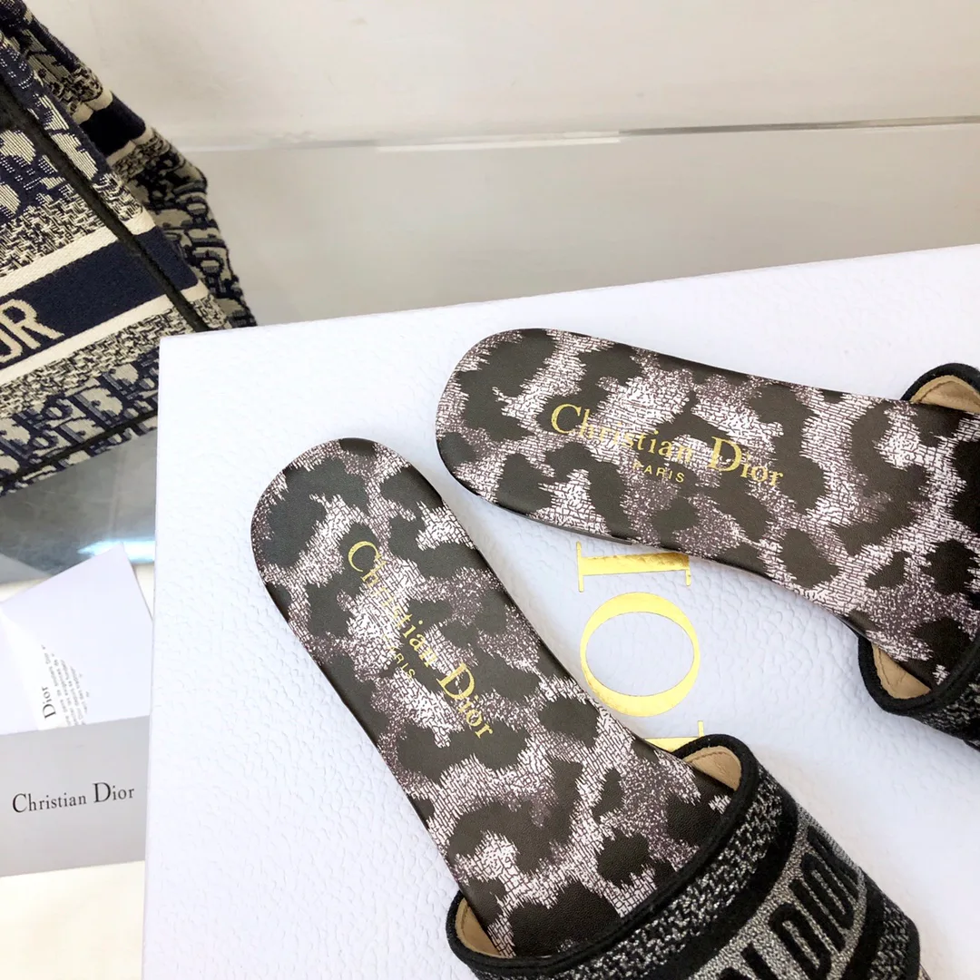 Women's Flip-Flops CHRISTIAN DIOR 16899748