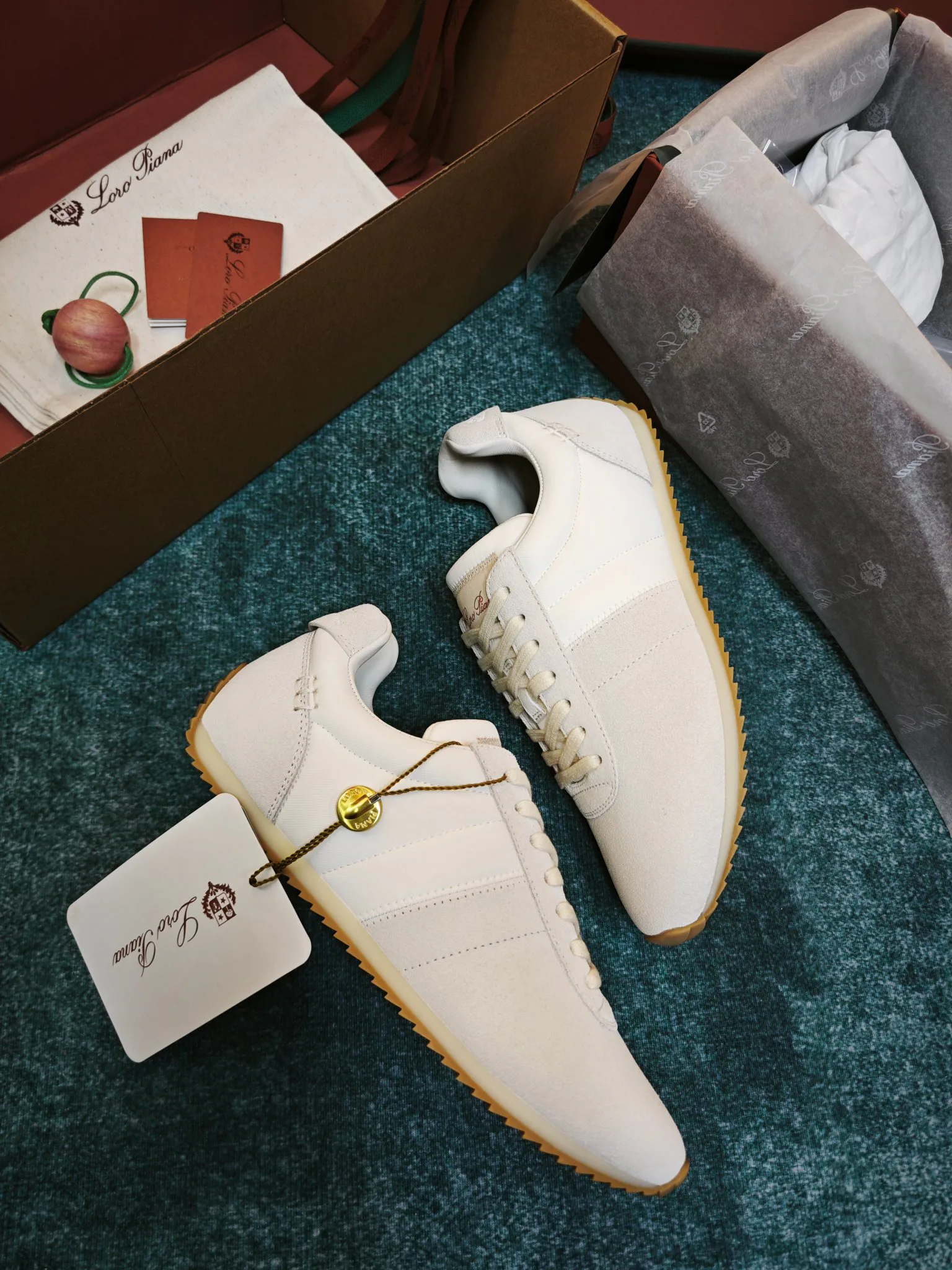 Women's Sneakers LORO PIANA 17882513