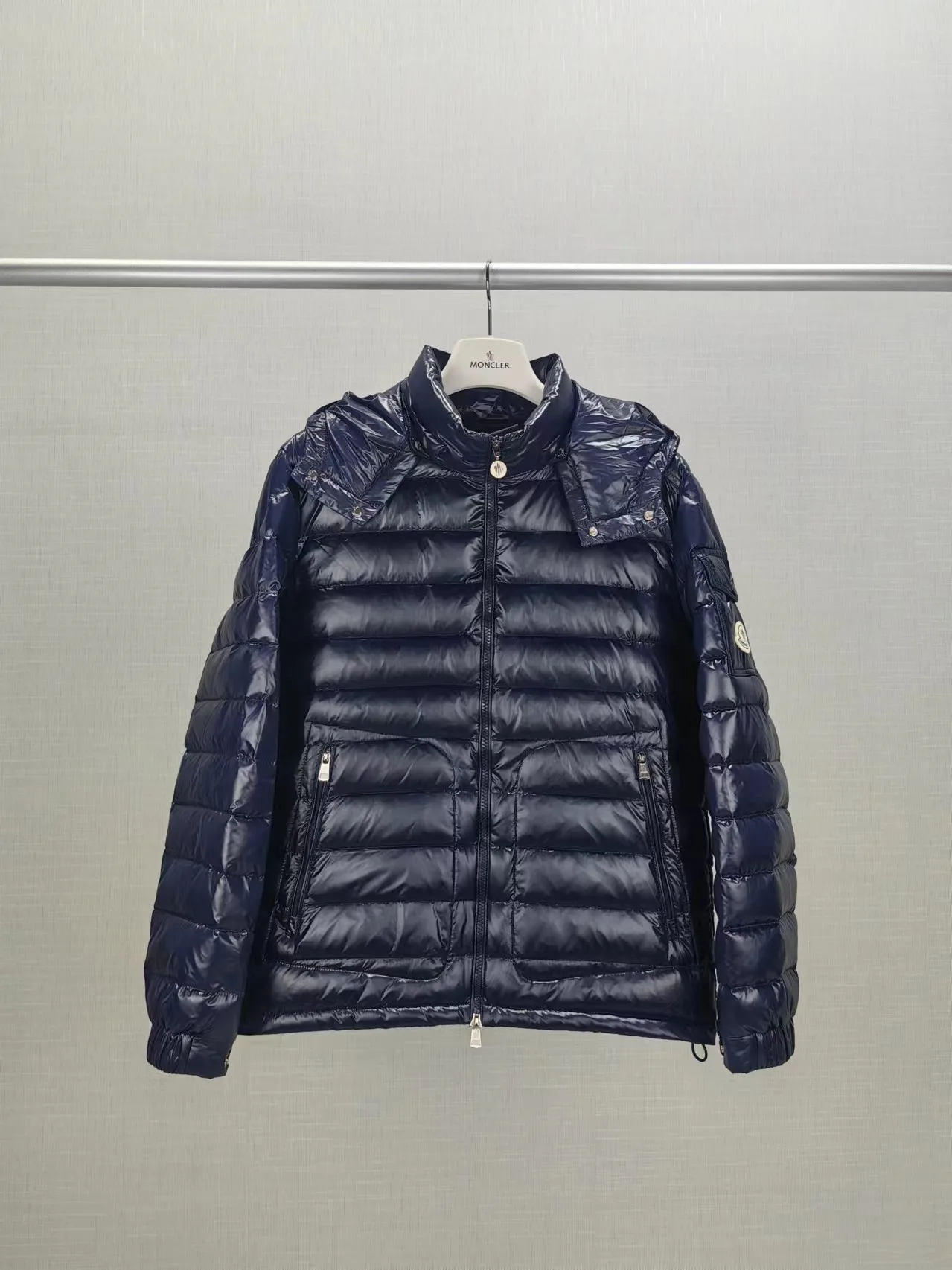 Women's Jackets And Down Jackets MONCLER 18098785