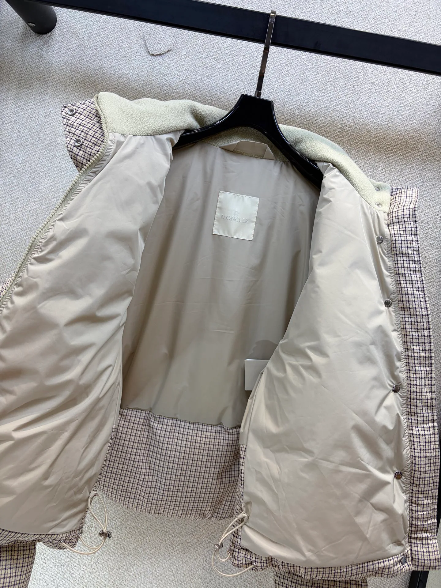 Куртки И Пуховики Женские Moncler 18605895