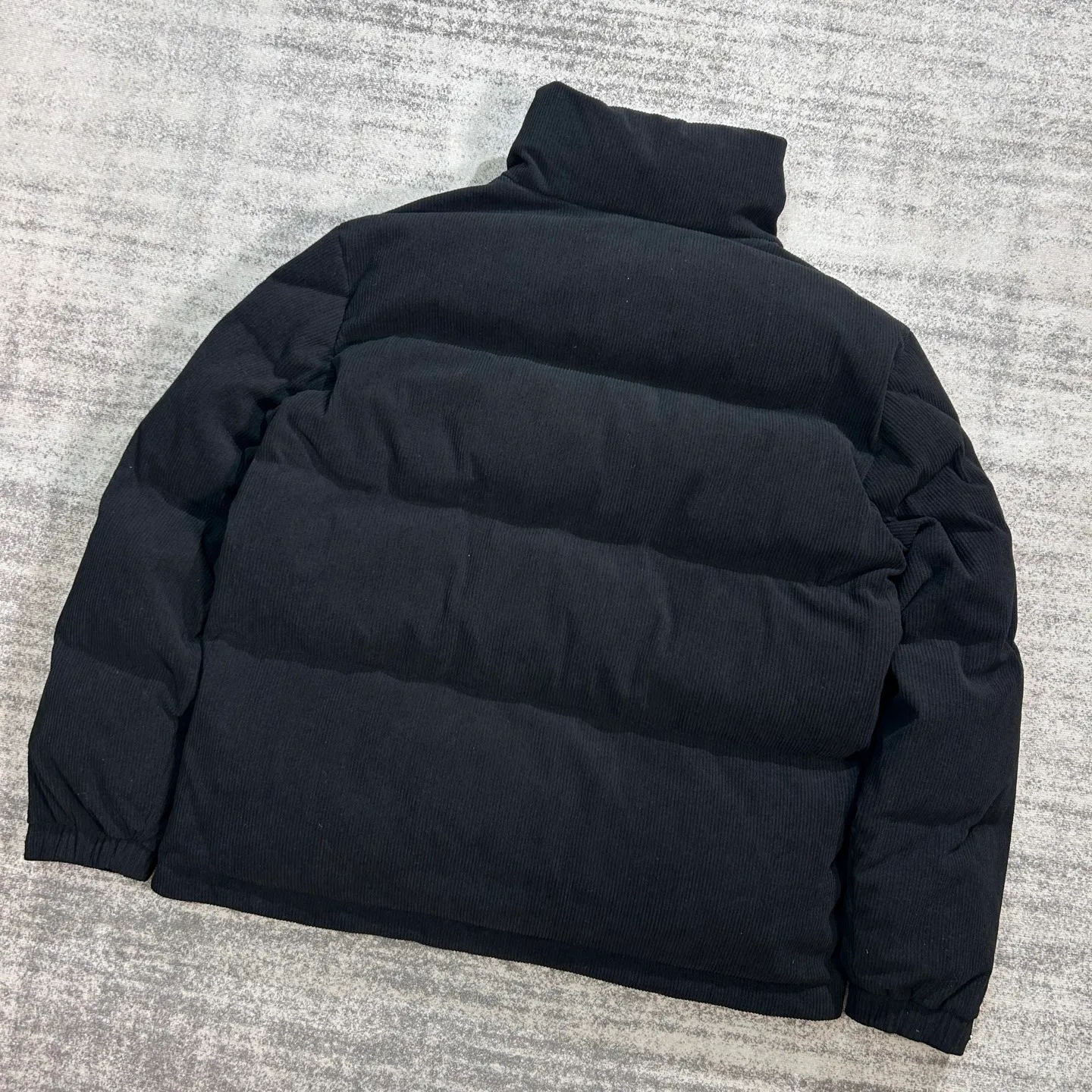 Women's Jackets And Down Jackets MONCLER 18205265