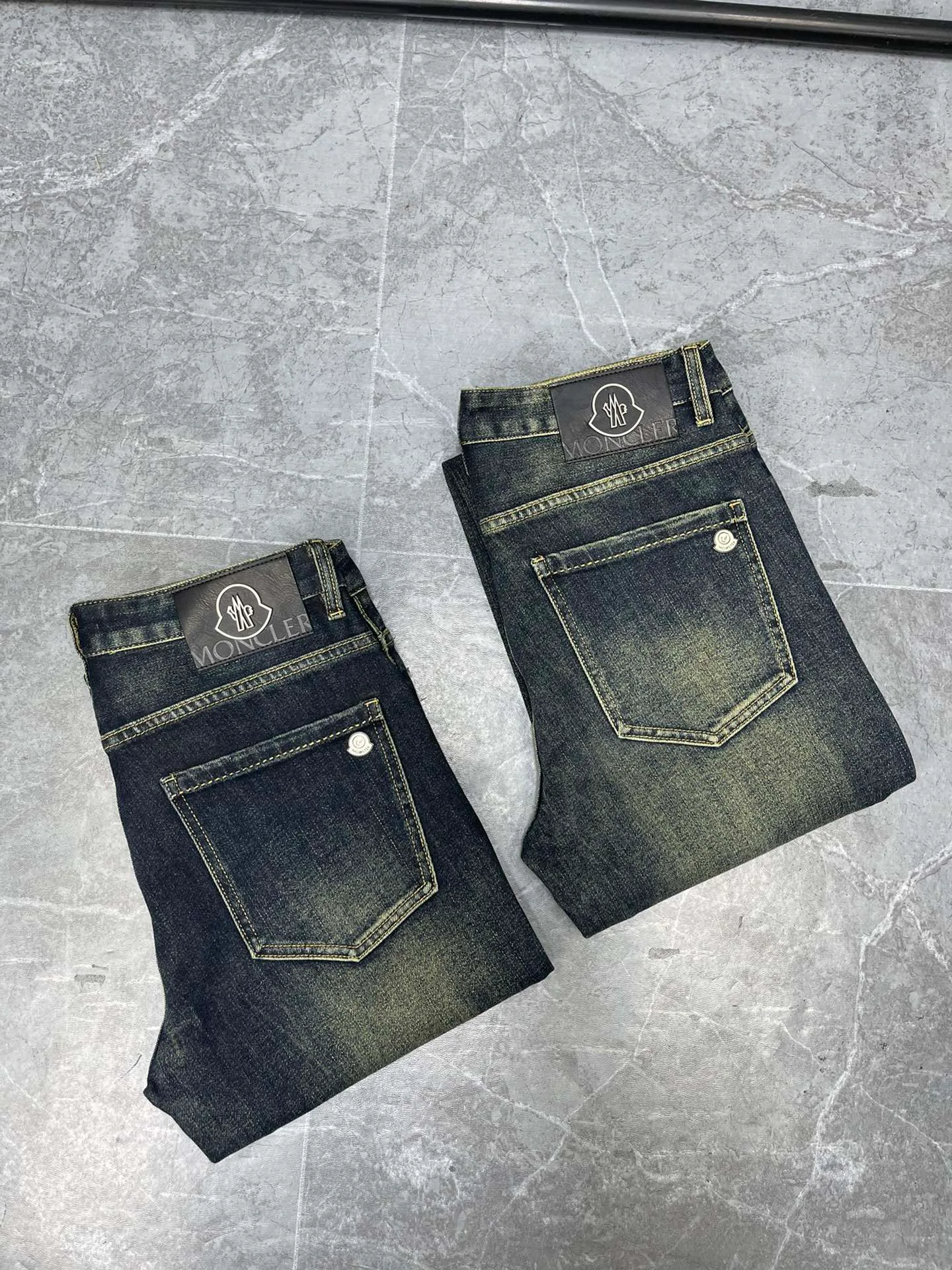 Men's Jeans MONCLER 18068809