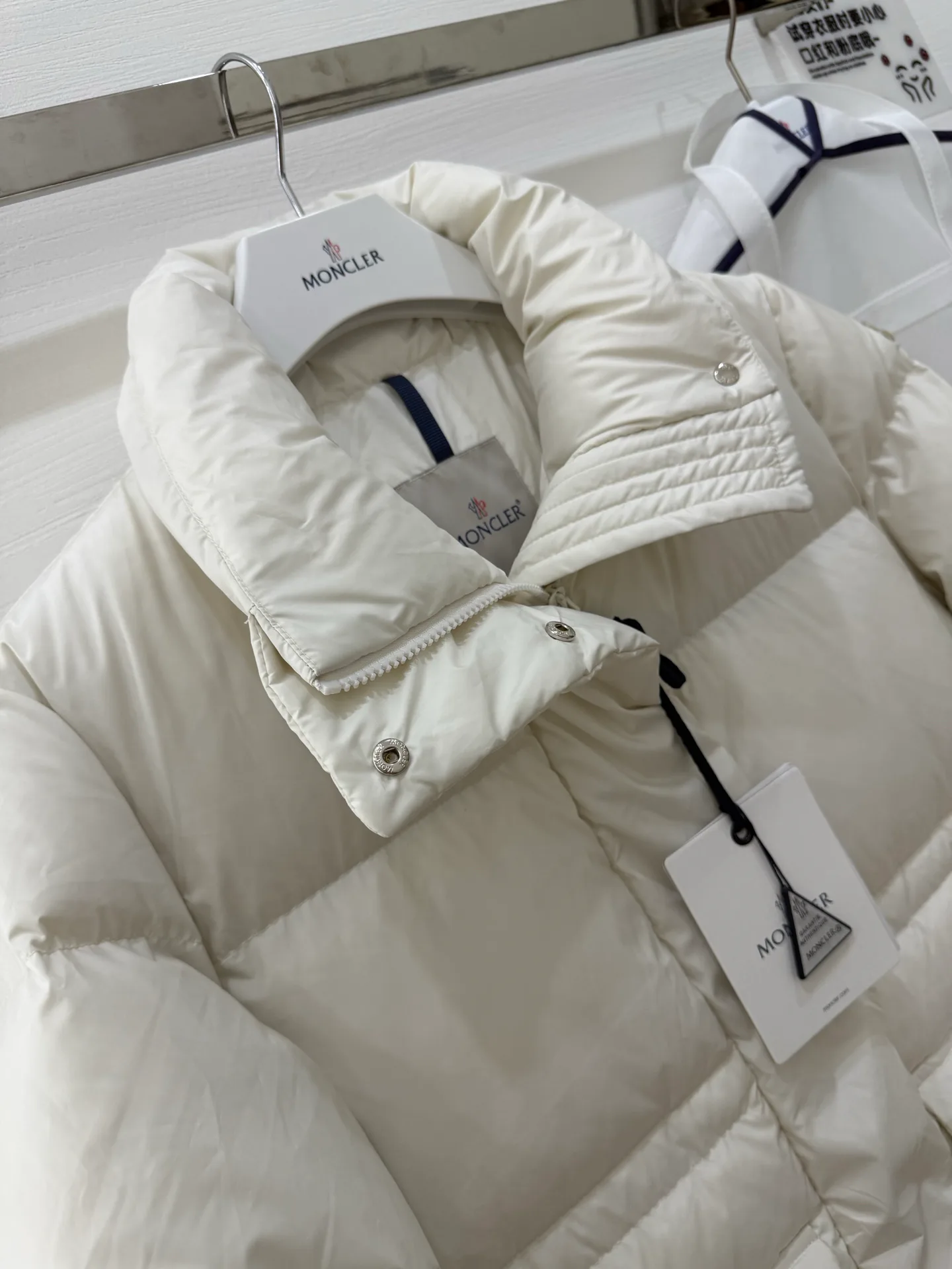 Men's Jackets And Down Jackets MONCLER 18383091