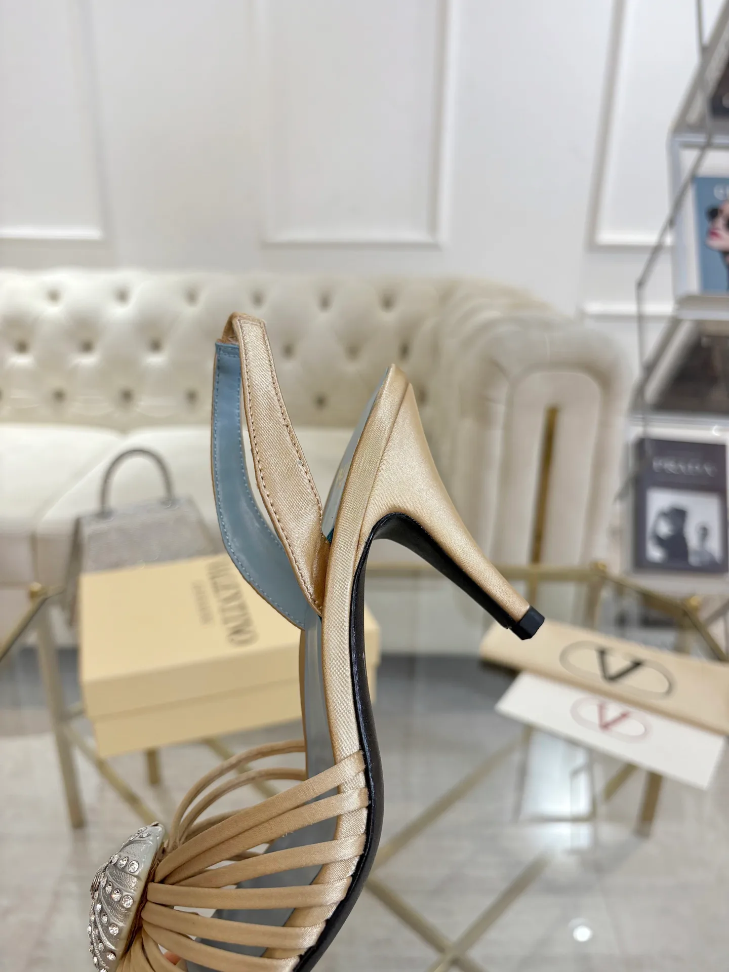 Women's Open-Toe Sandals VALENTINO 18135268