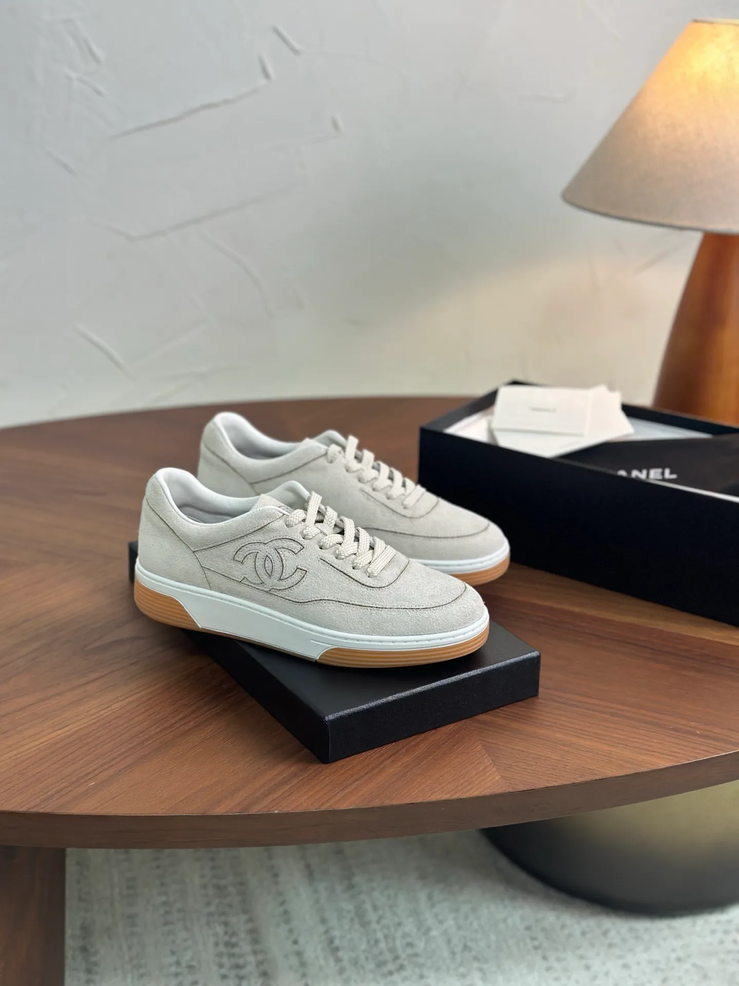 Women's Sneakers CHANEL 18329930