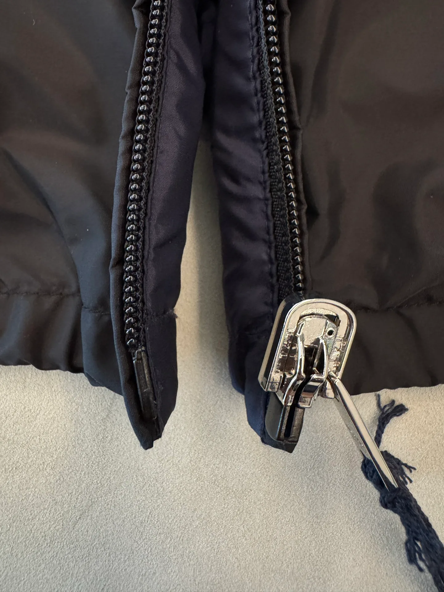 Women's Jackets And Down Jackets PRADA 18491870