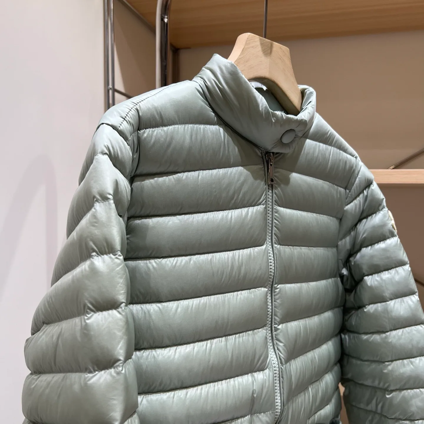 Women's Jackets And Down Jackets MONCLER 17812073