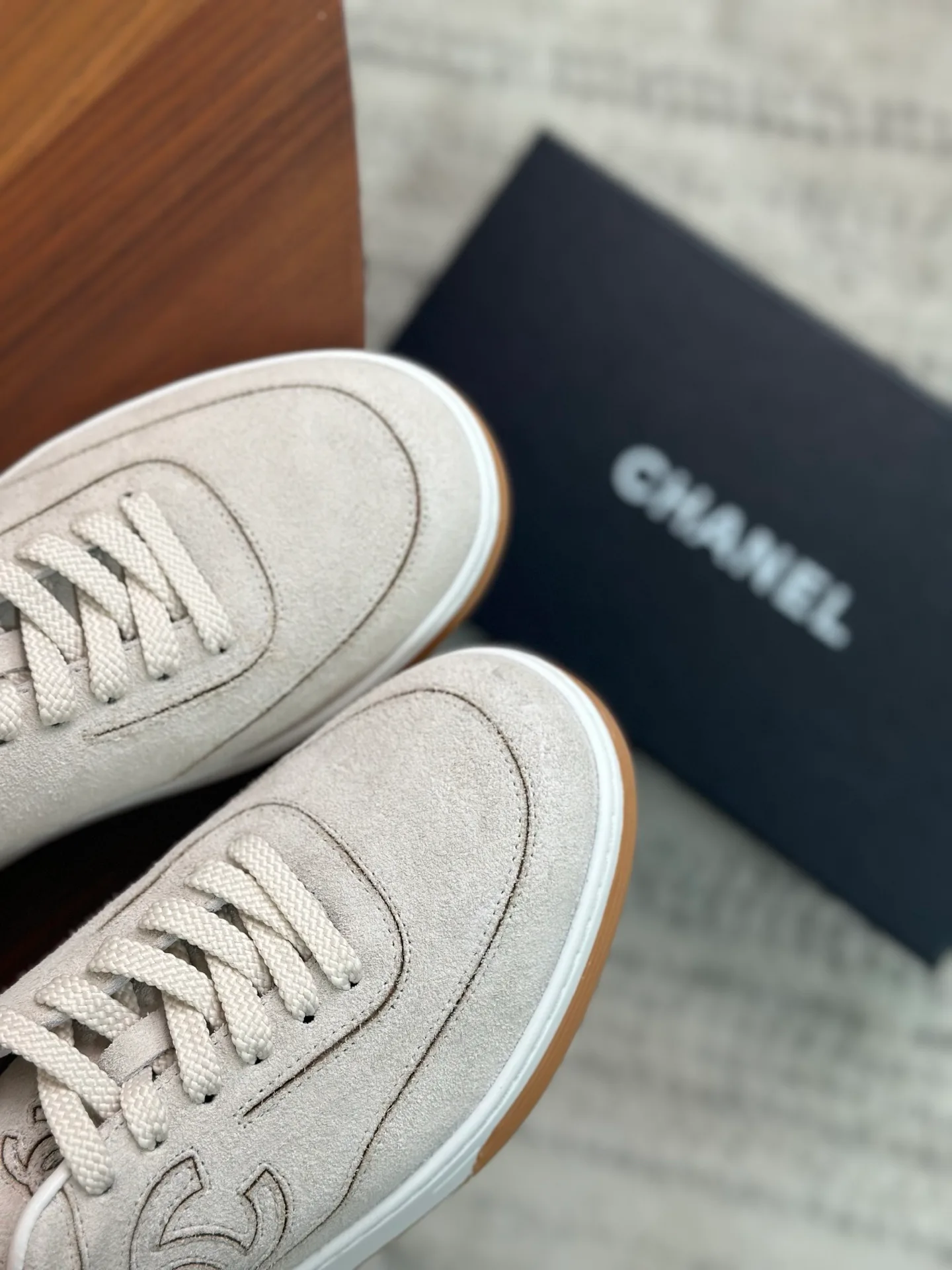 Women's Sneakers CHANEL 18329930