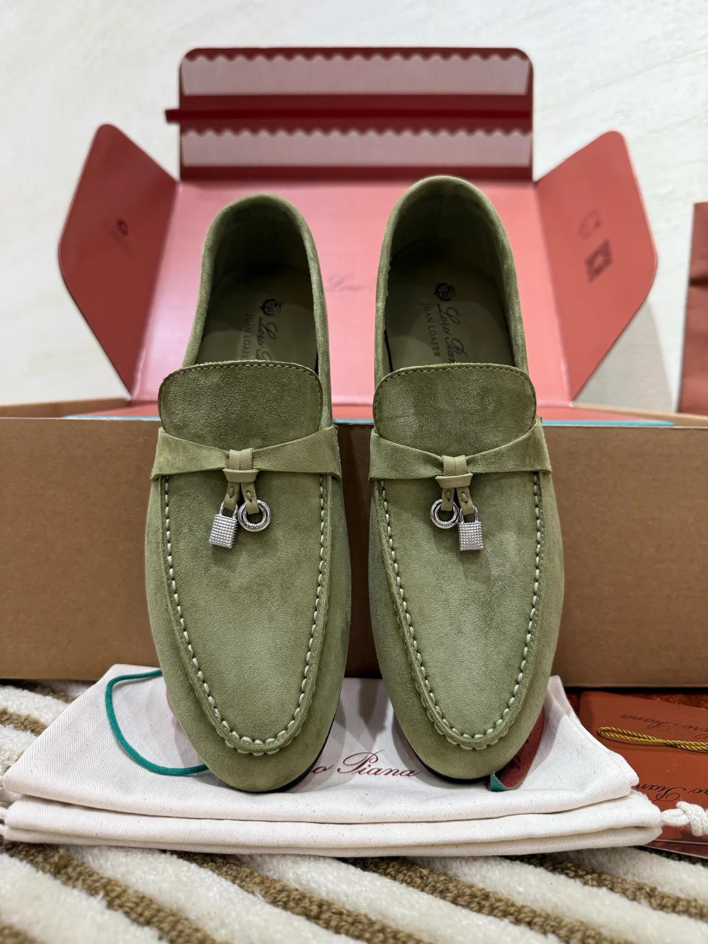 Women's Loafers And Moccasins LORO PIANA 18143196