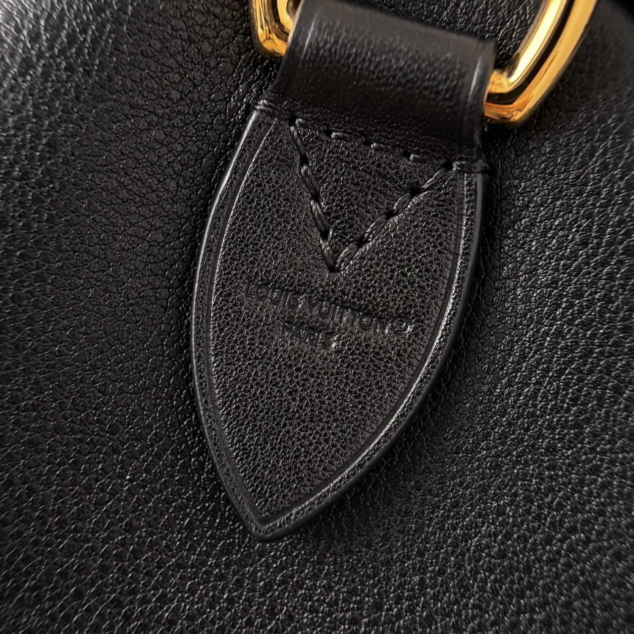 Women's Classic Handbags LOUIS VUITTON 17973445