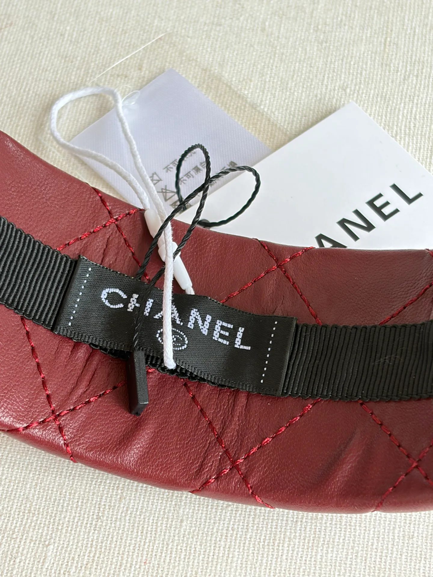 Hats CHANEL 18063840