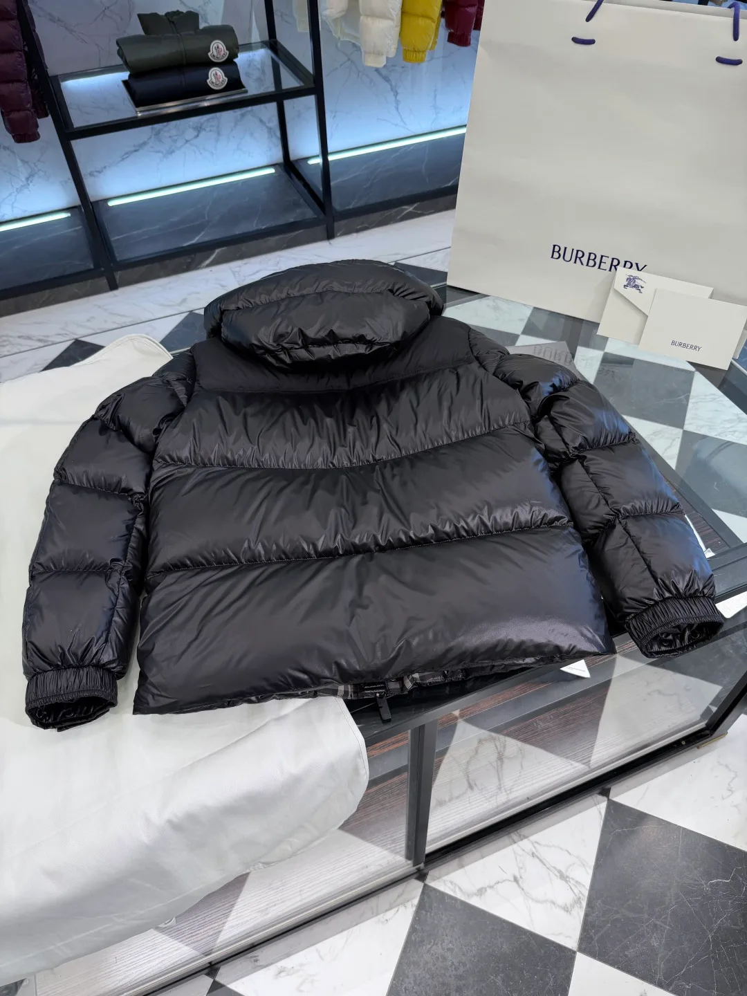 Women's Jackets And Down Jackets BURBERRY 17876507
